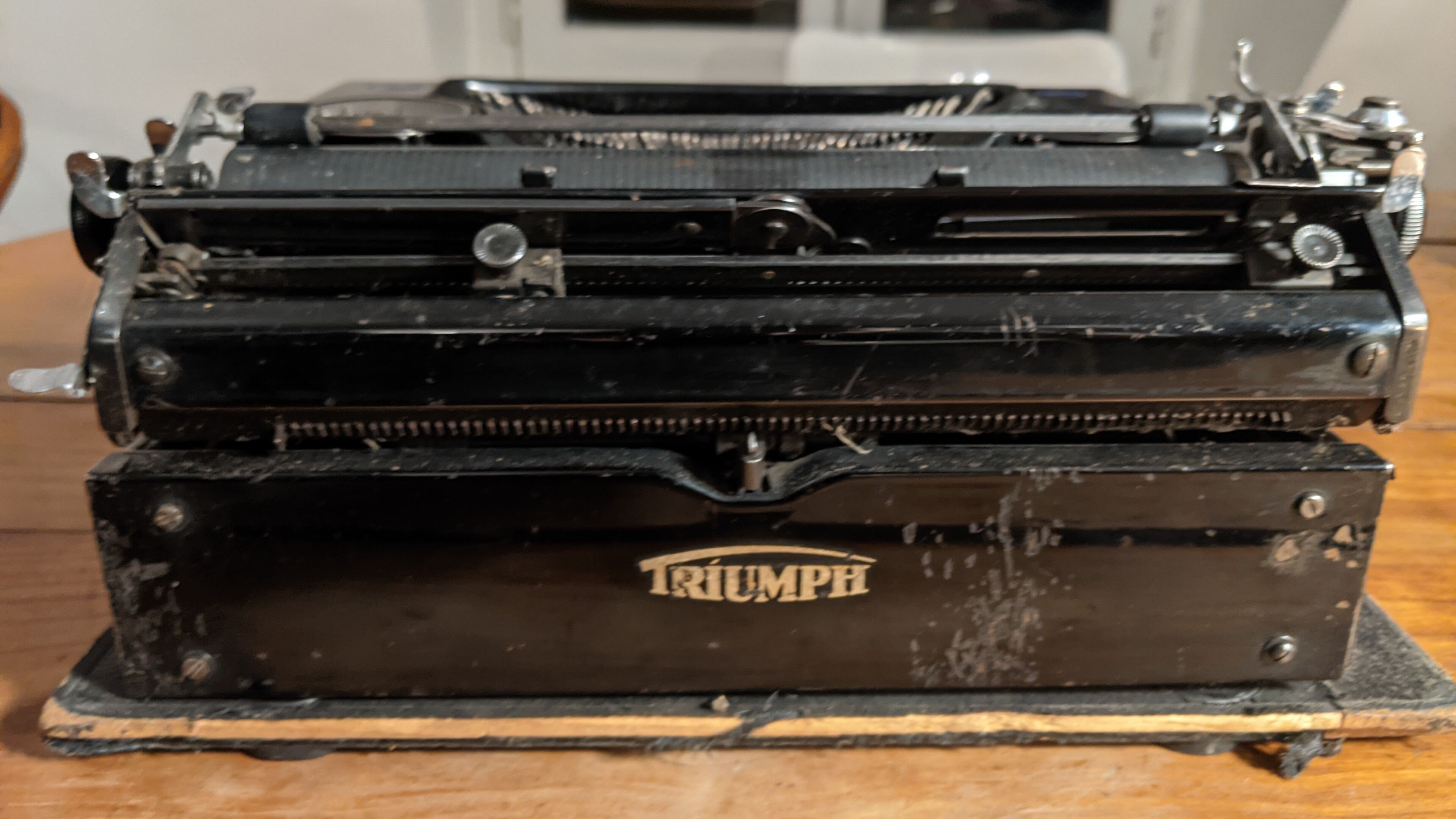 Triumph Perfekt typewriter