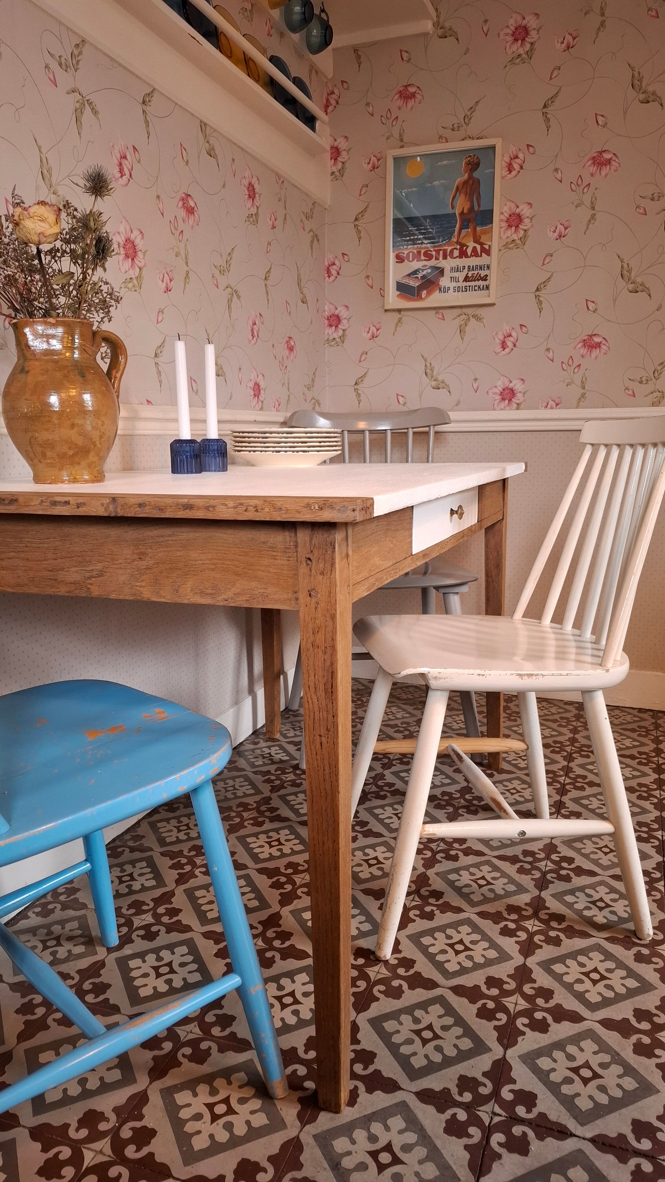Farm table