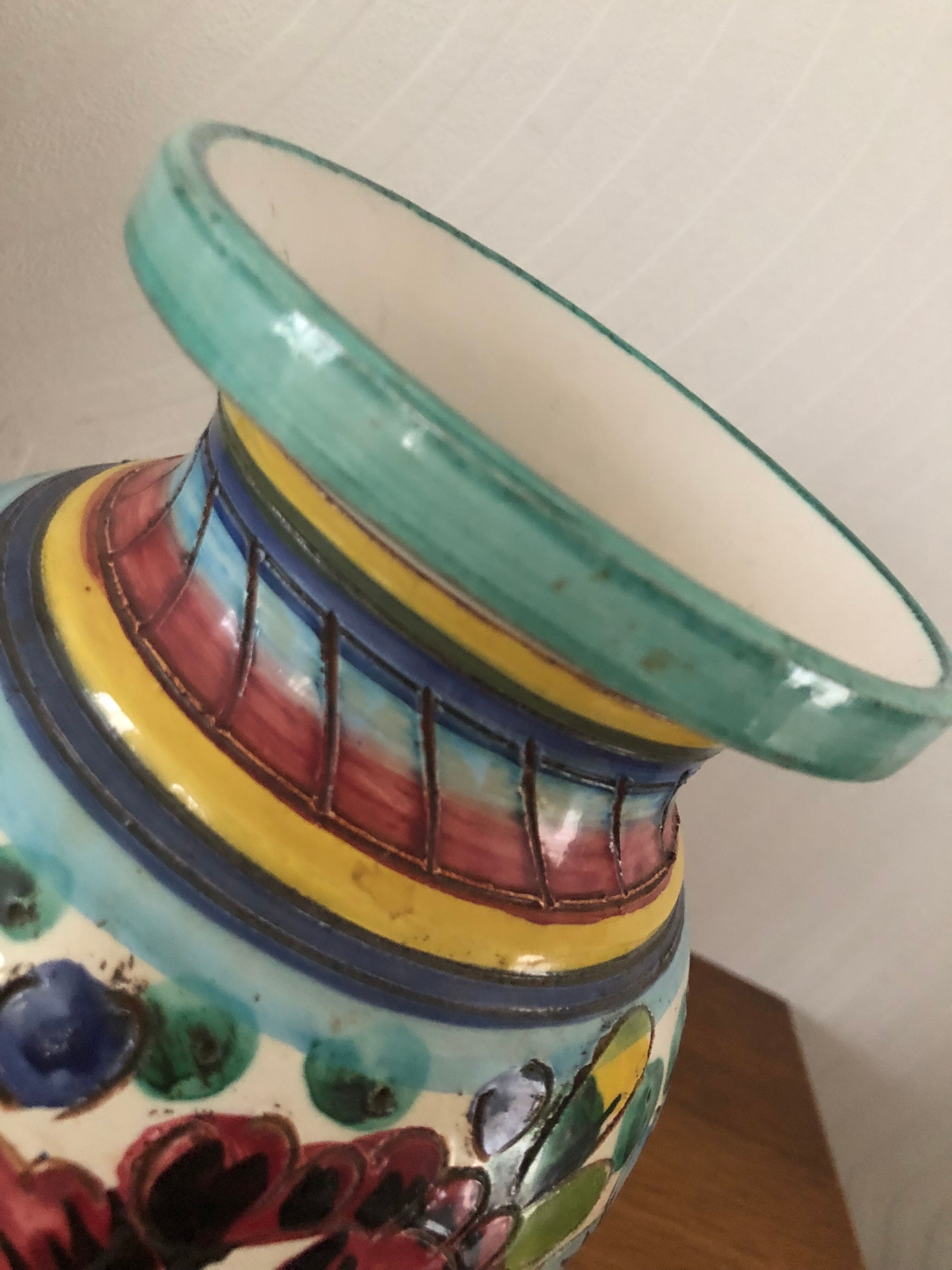 Italian majolica vase with flower pattern