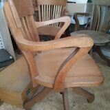 Scholz desk chair in a channel