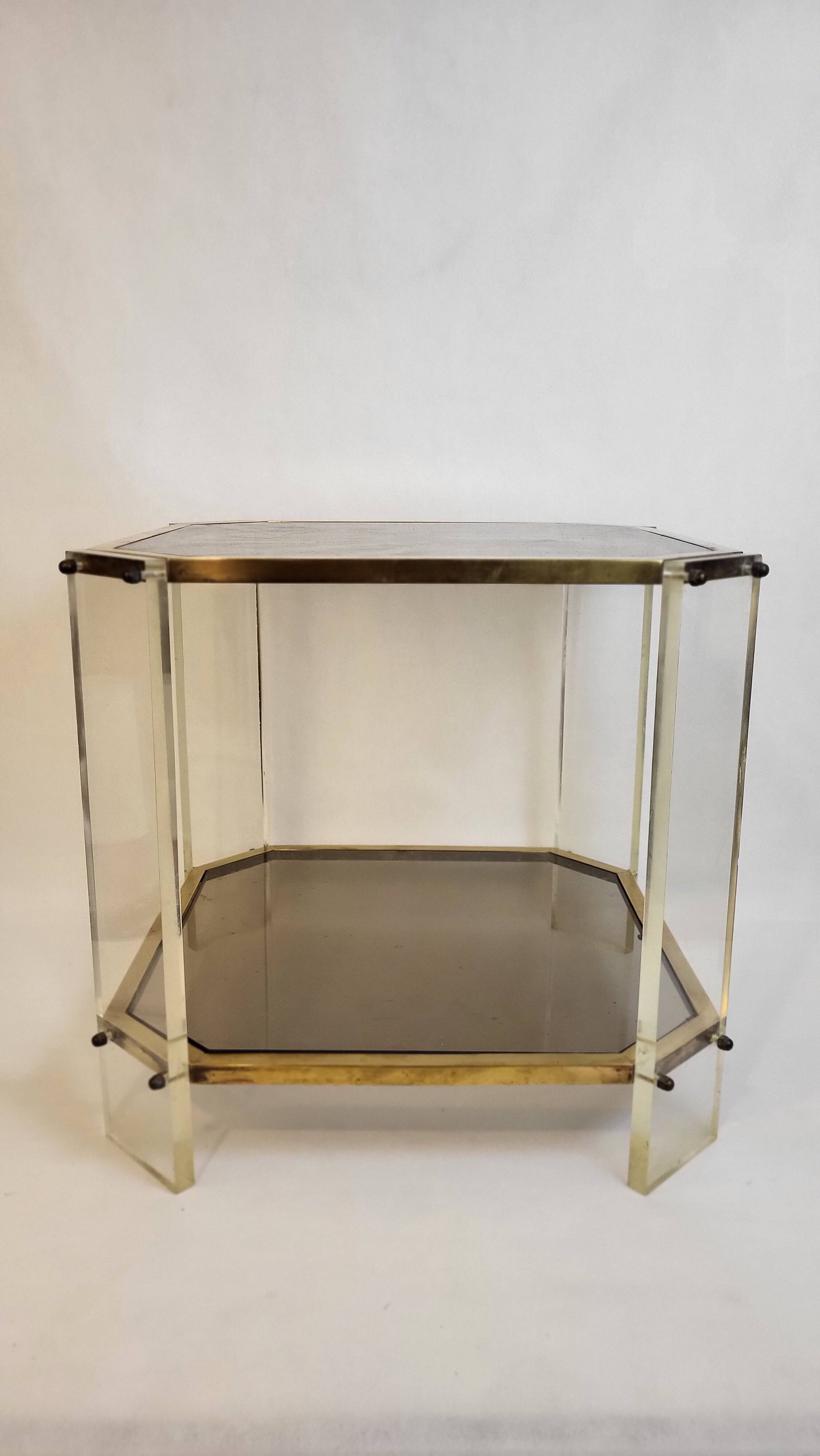 Coffee table 70s plexiglas / smoked glass