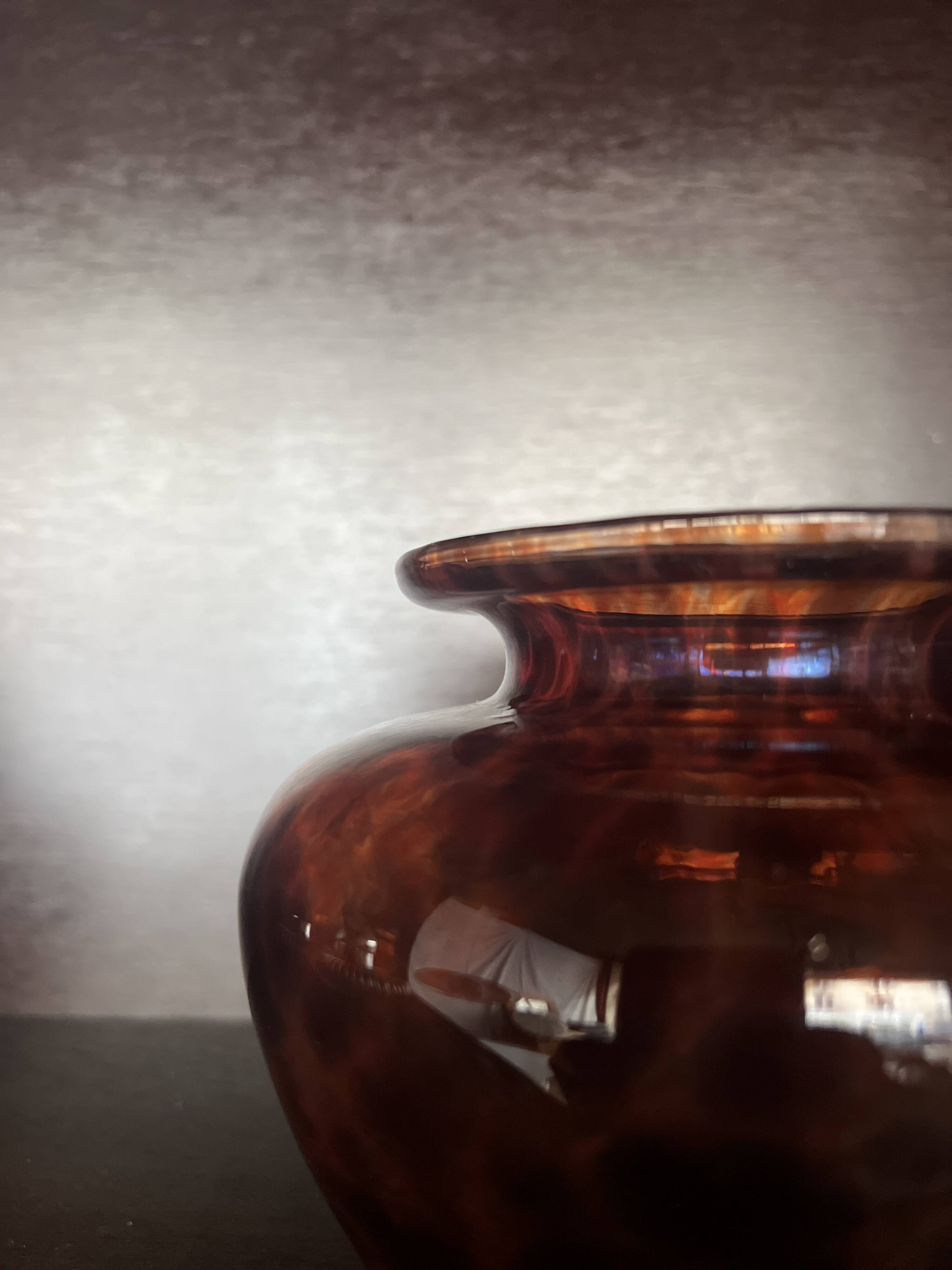 Amber smoked glass vase known as tortoiseshell, 1970s design.