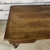 Double-sided notary desk