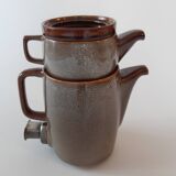 Set of stoneware teacups and a kettle, Poland 1971