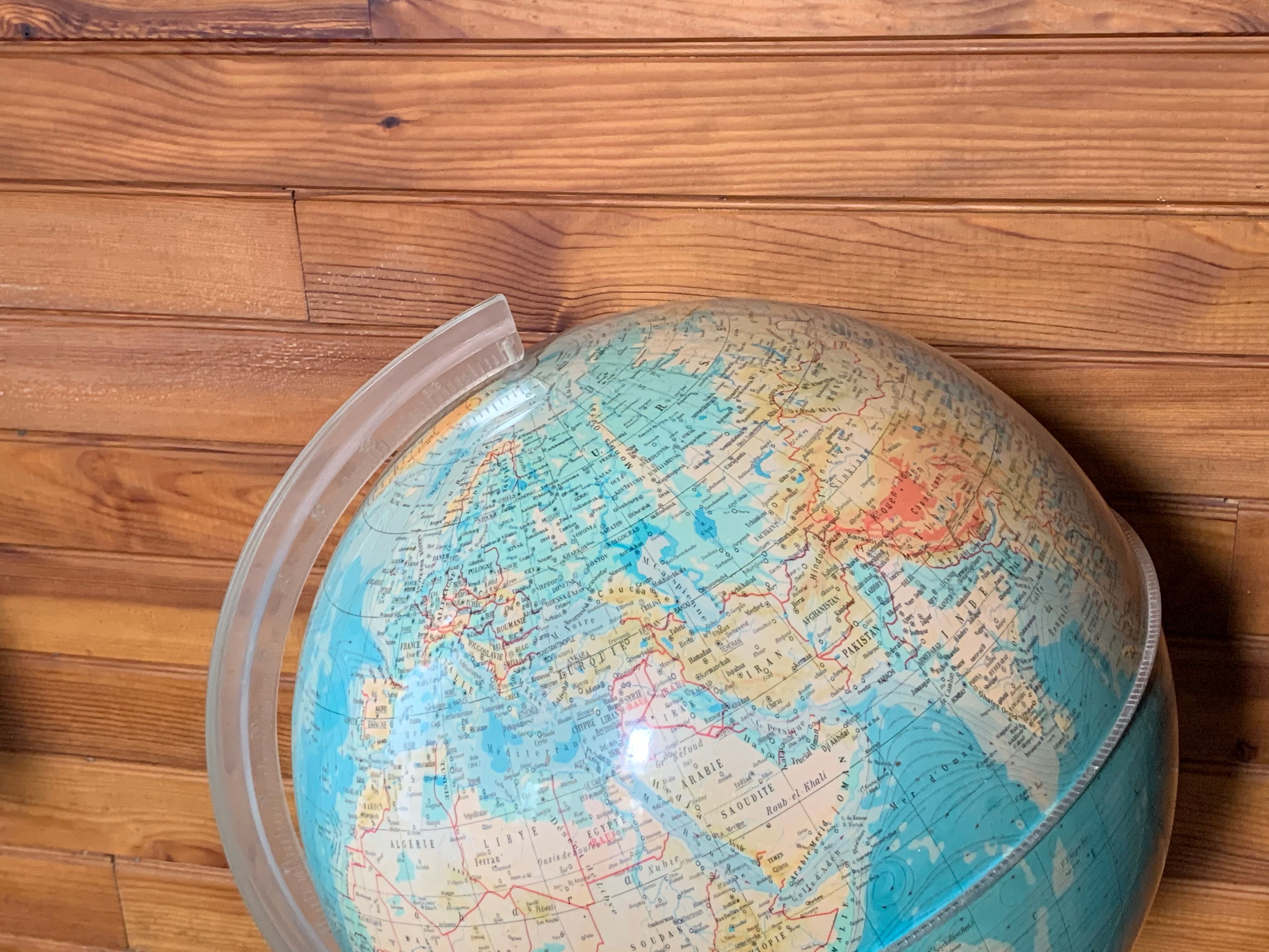 Bright world map 58cm Illumina globe 60s
