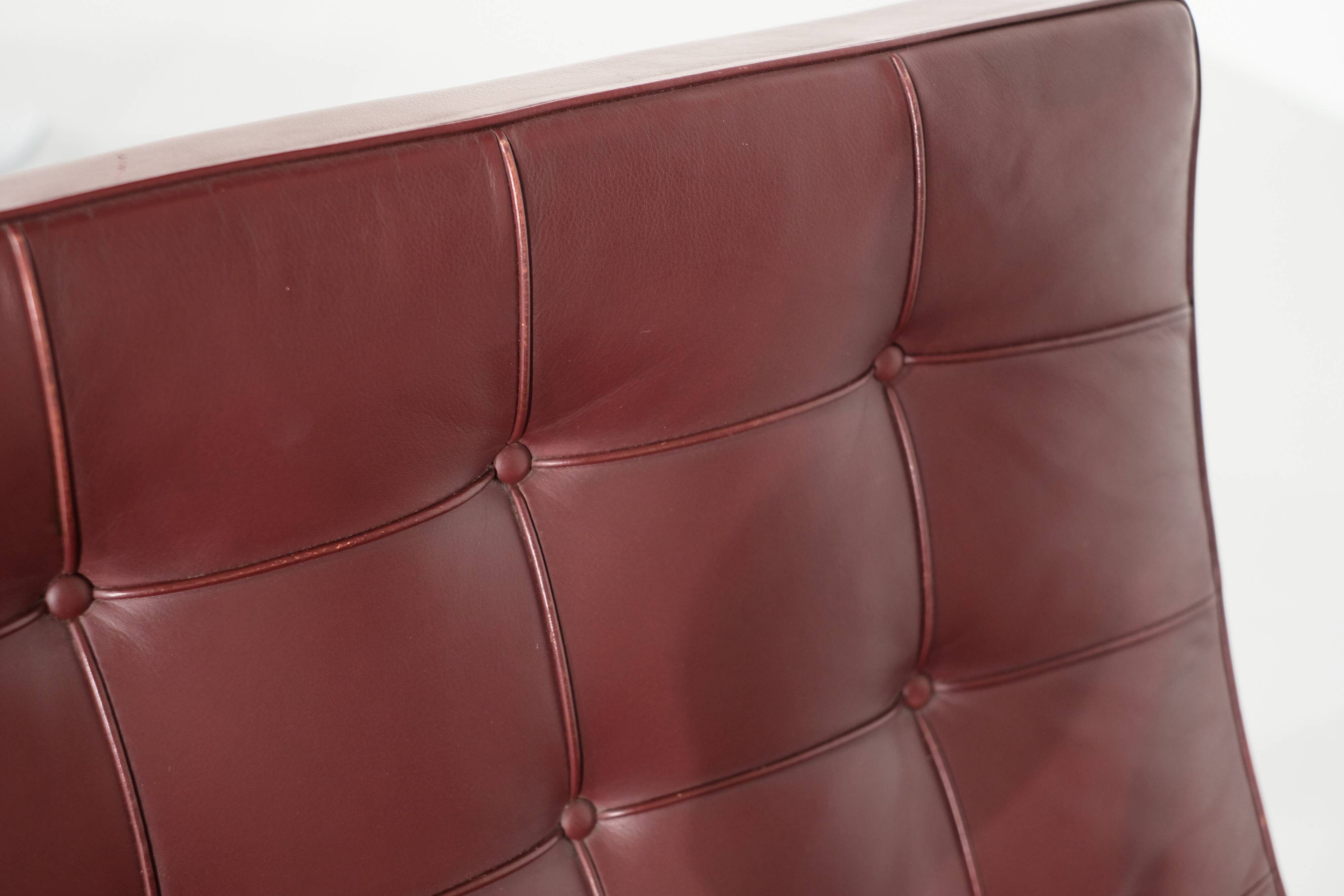 Paire de fauteuils Barcelona Ludwig Mies van der Rohe  Knoll.