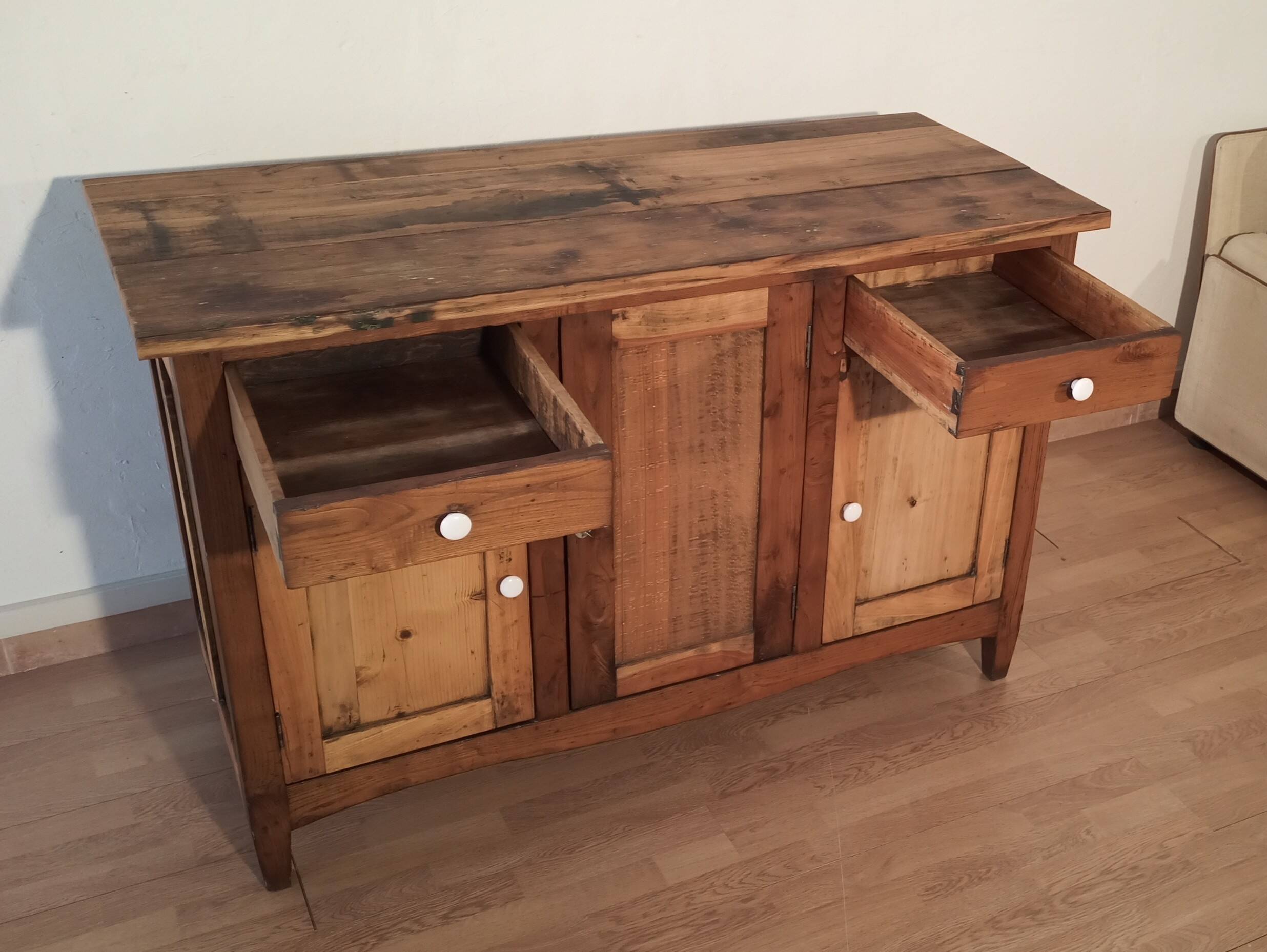 Base de commode en pin de campagne, sud de l'Italie, fin du XIXe siècle