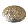 Boîte ovale en métal argenté