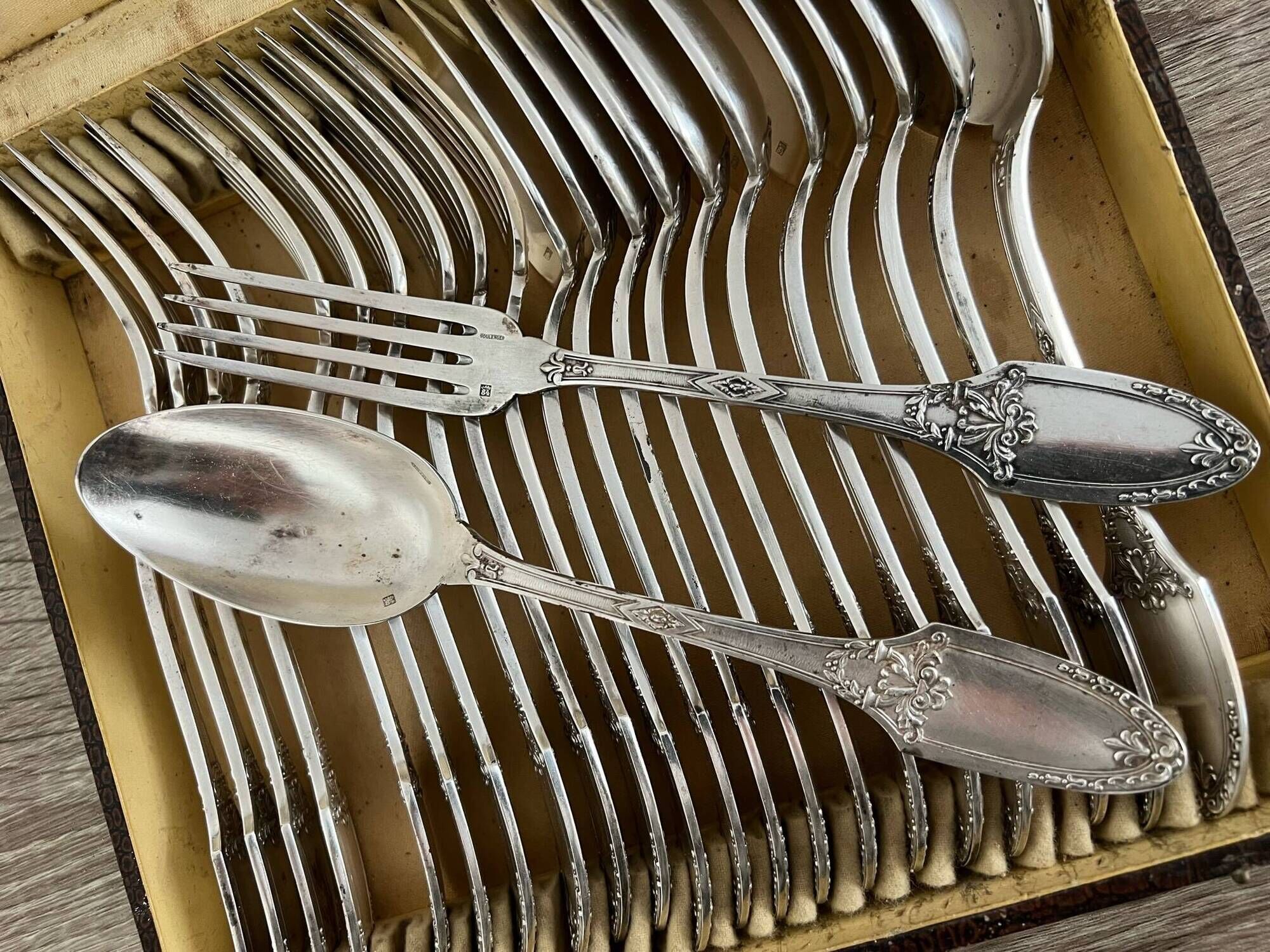 23-piece cutlery set by Boulenger, silver-plated metal with hallmarks.