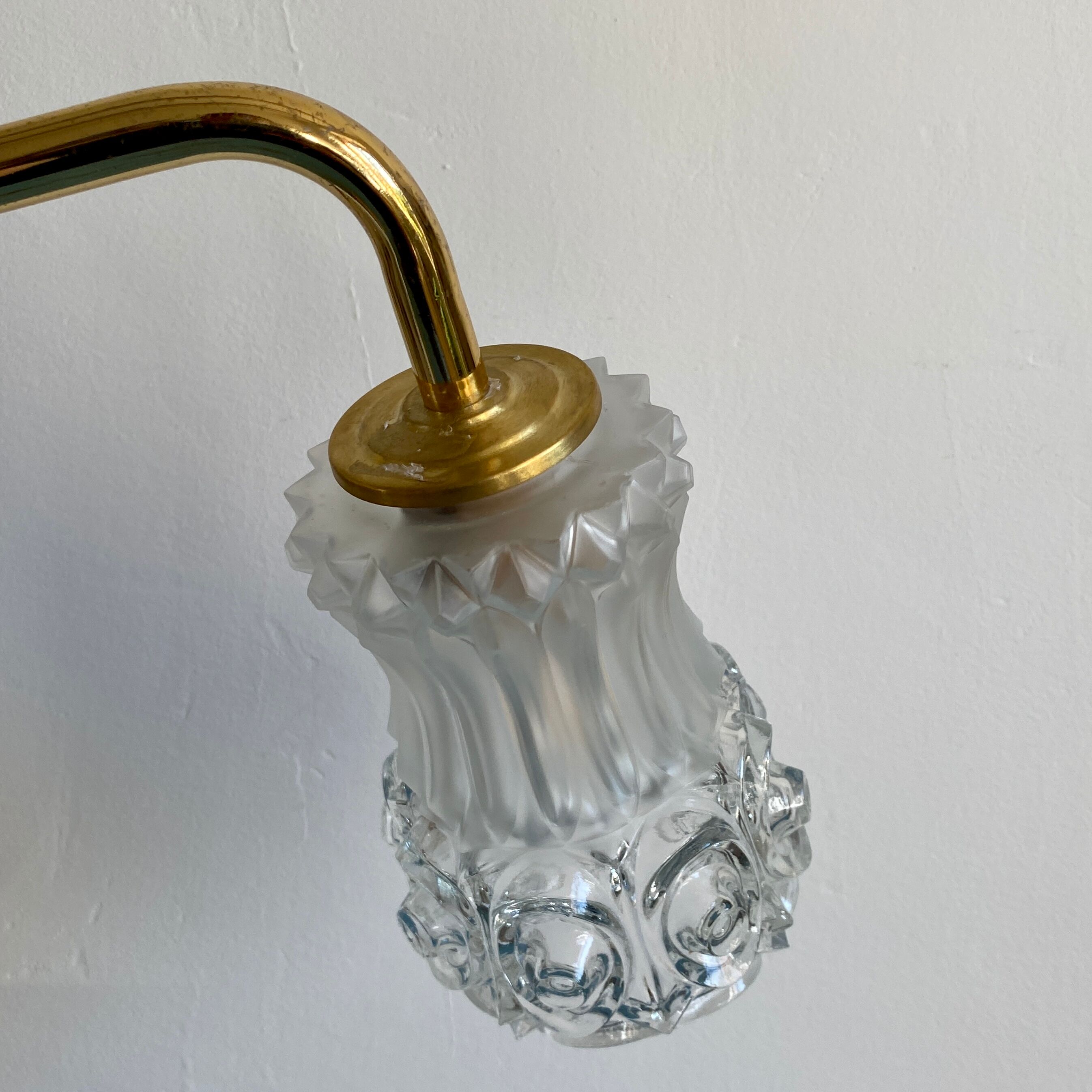 Vintage tulip wall lamp in molded glass