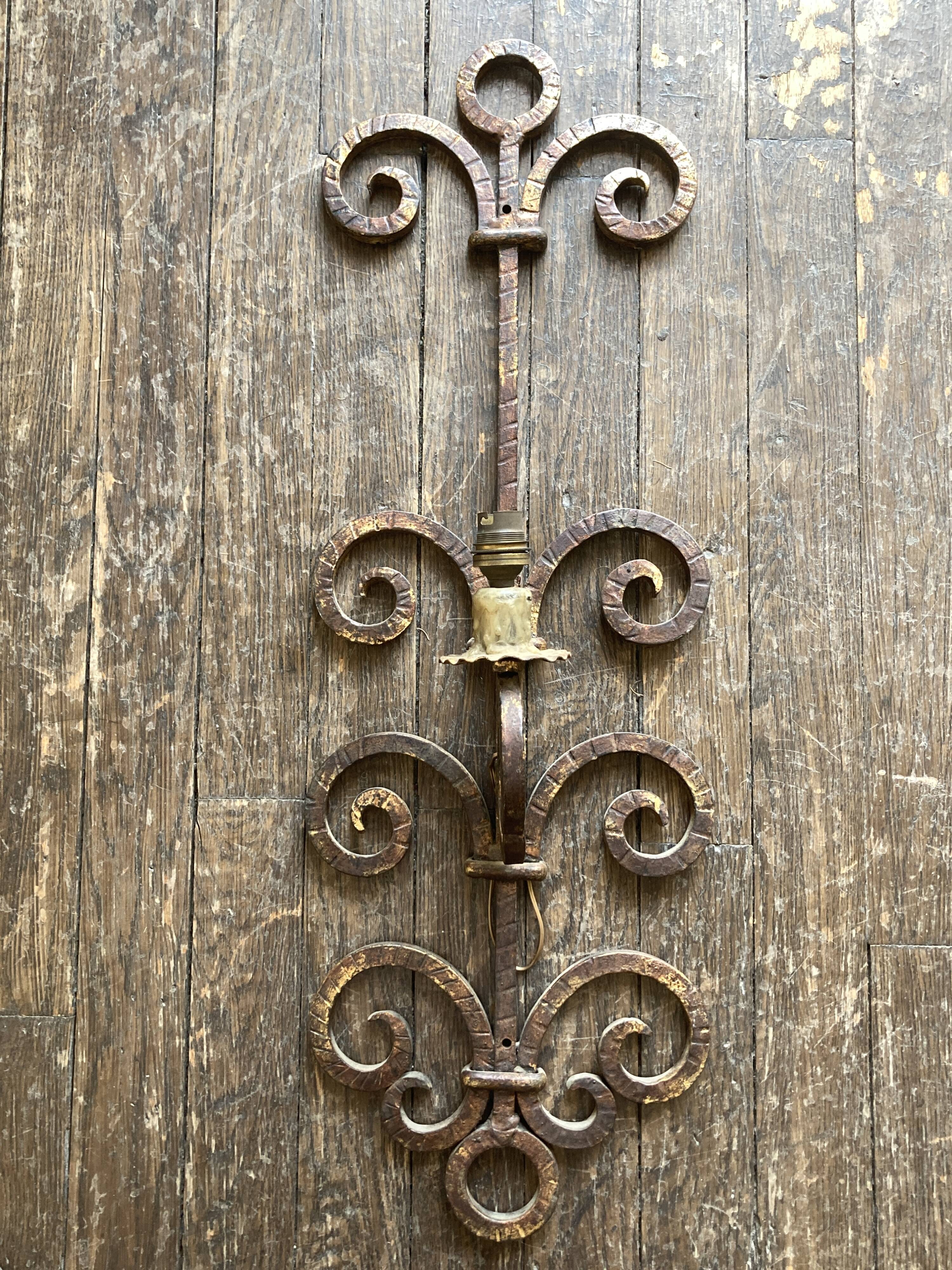 XXL wall lamp in gilded iron Italian work 1960