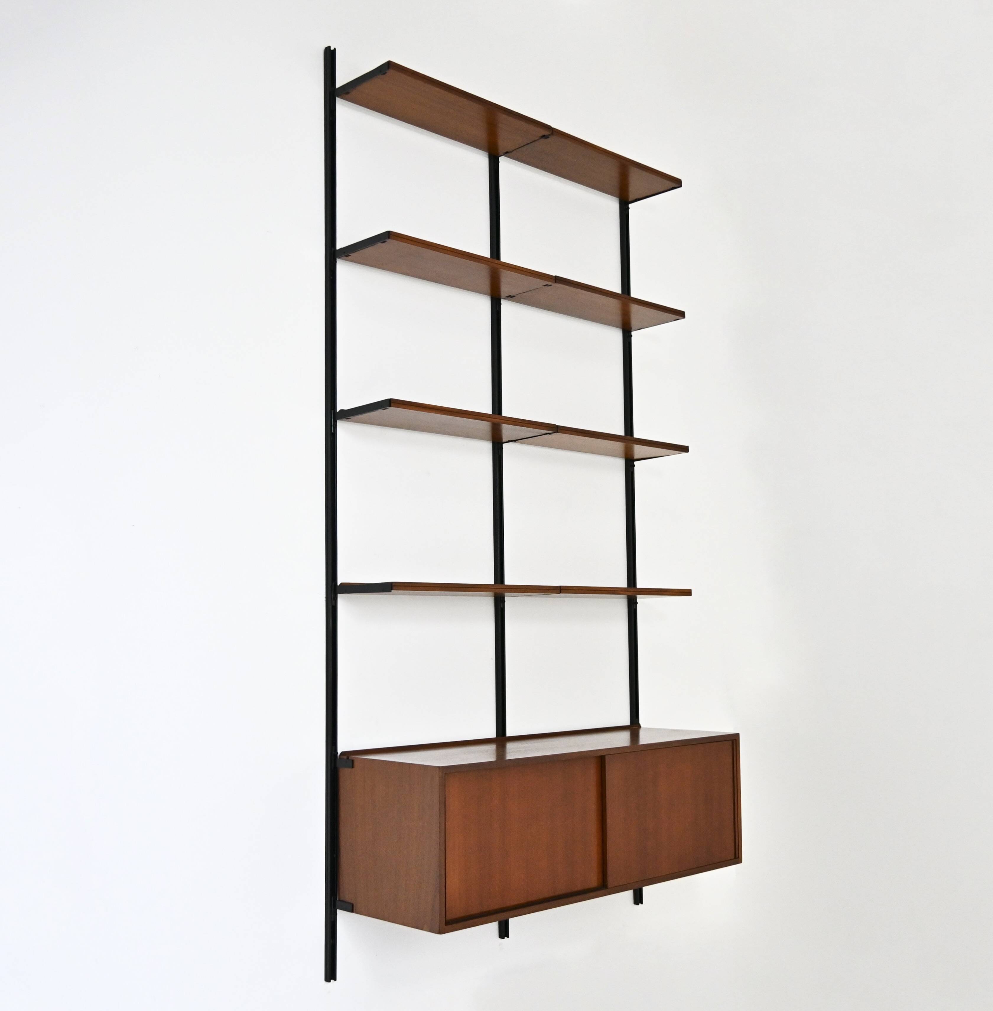 E22 wall library by Osvaldo Borsani for Tecno, 1950s