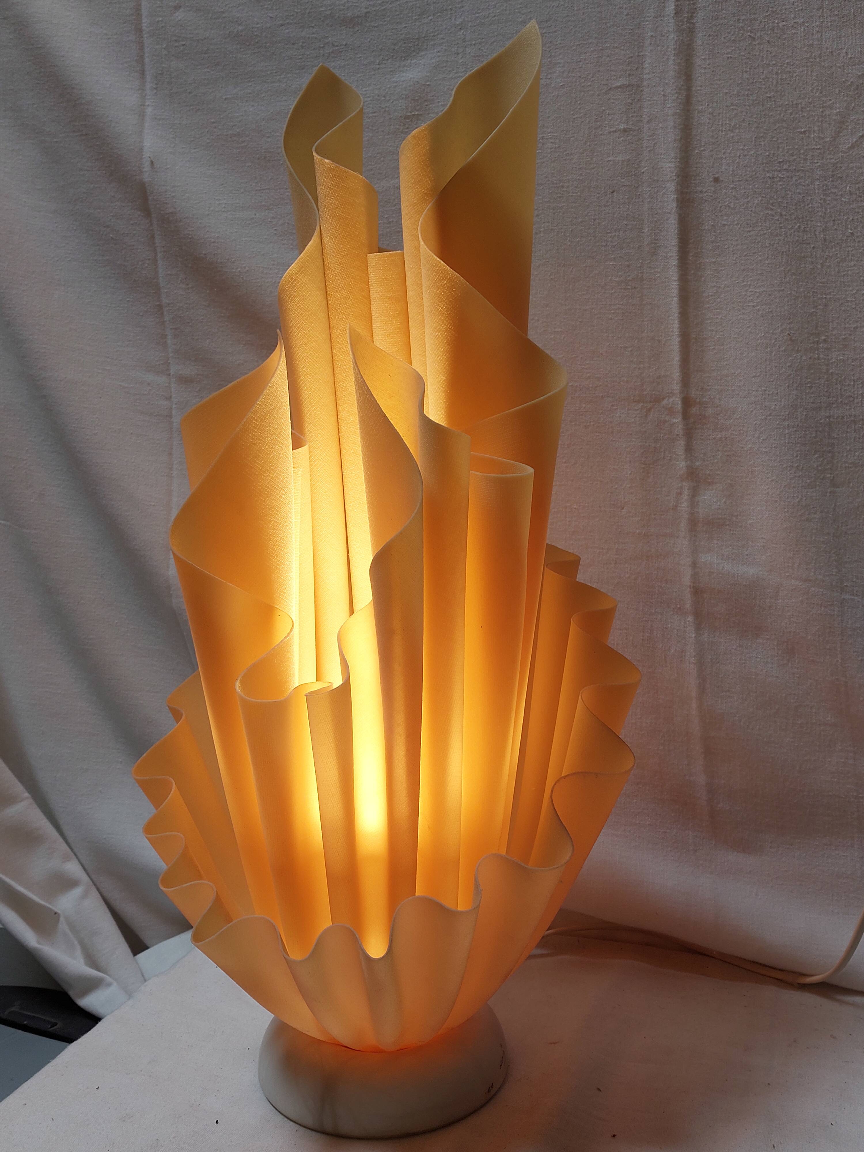 Large Corolle table lamp by Georgia Jacob - Vintage 70s