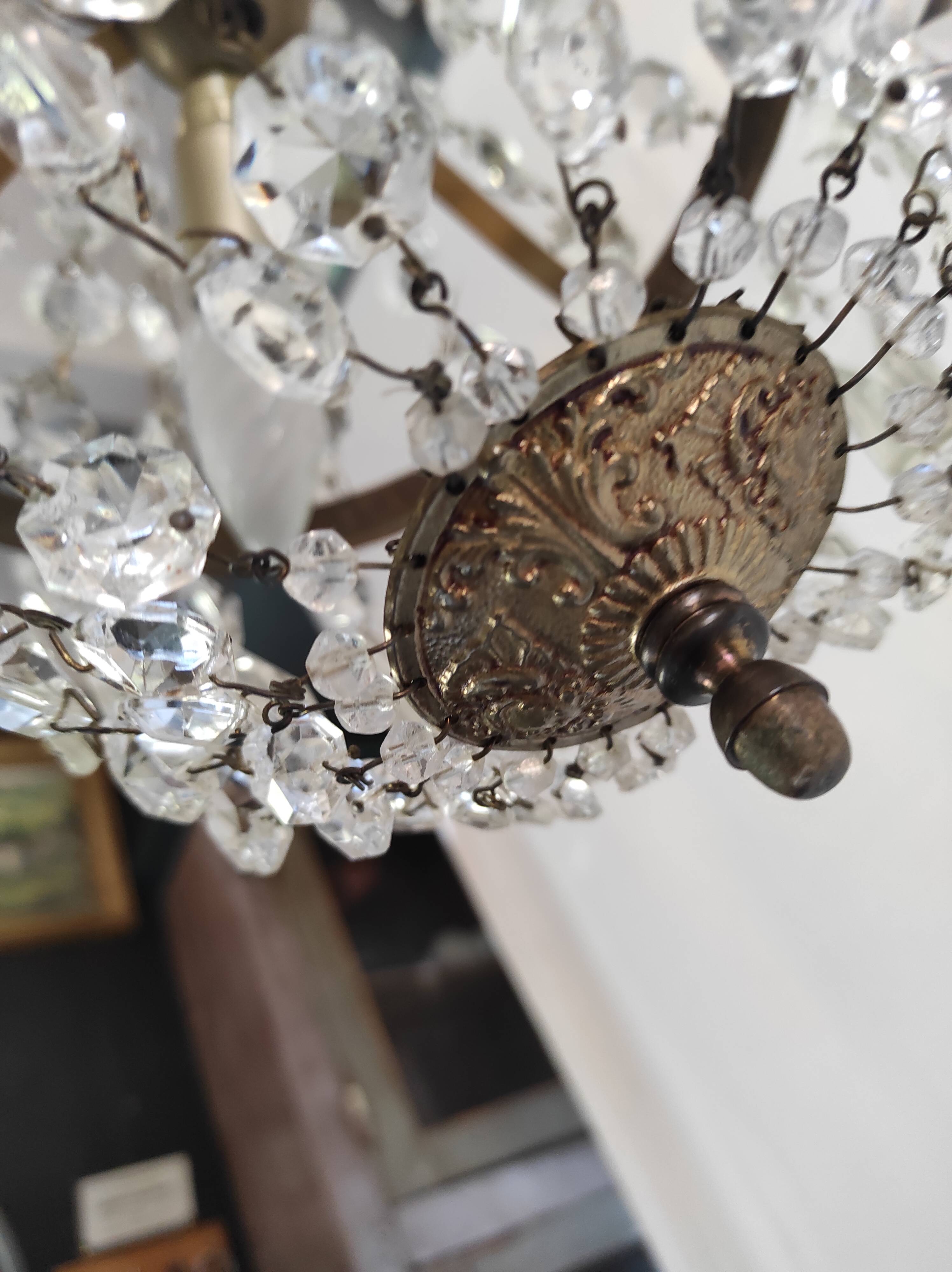 Hot air balloon chandelier and grapevines 2 lights