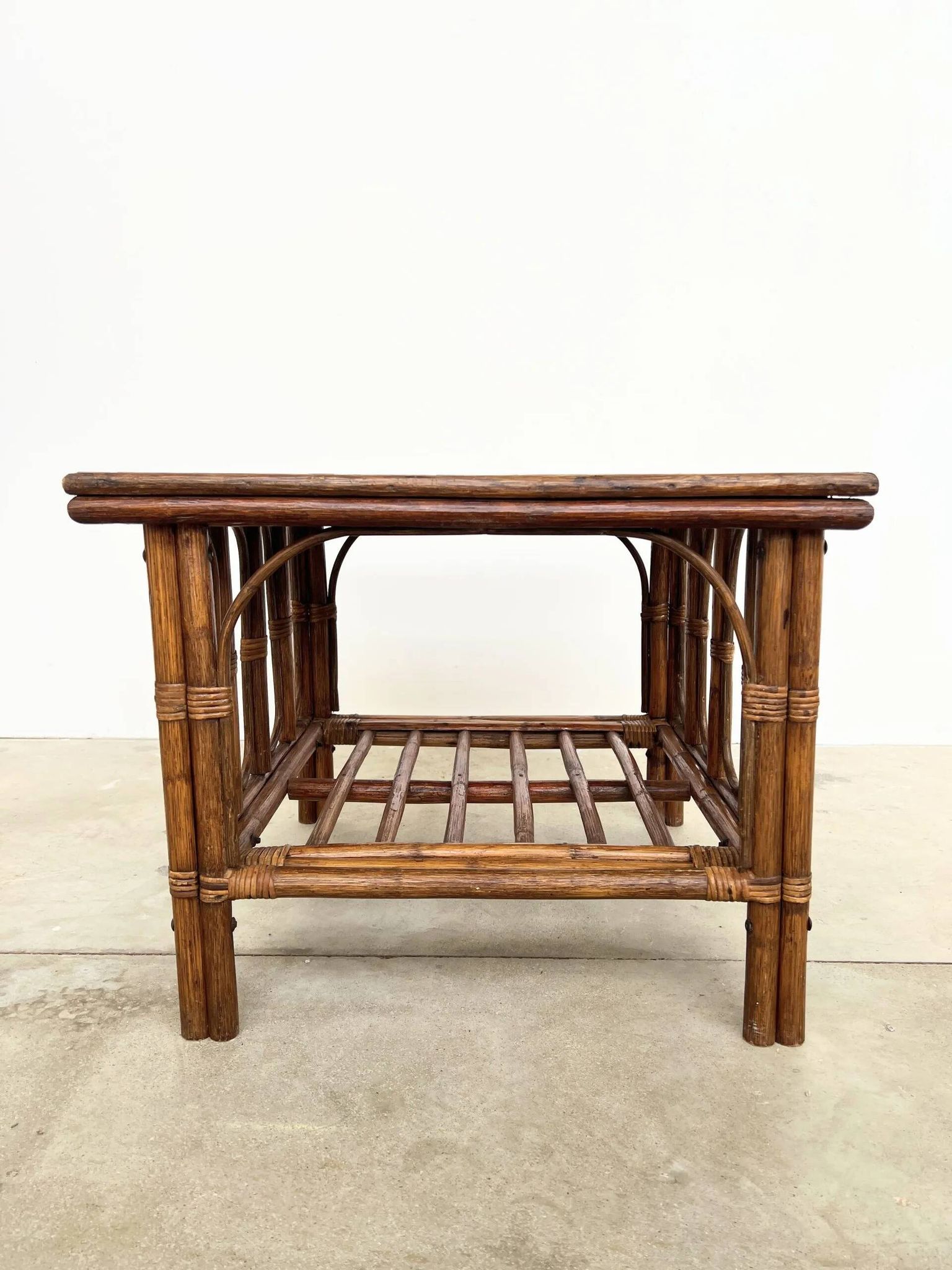 Table Basse Carrée en Rotin & Bambou – Plateau Amovible