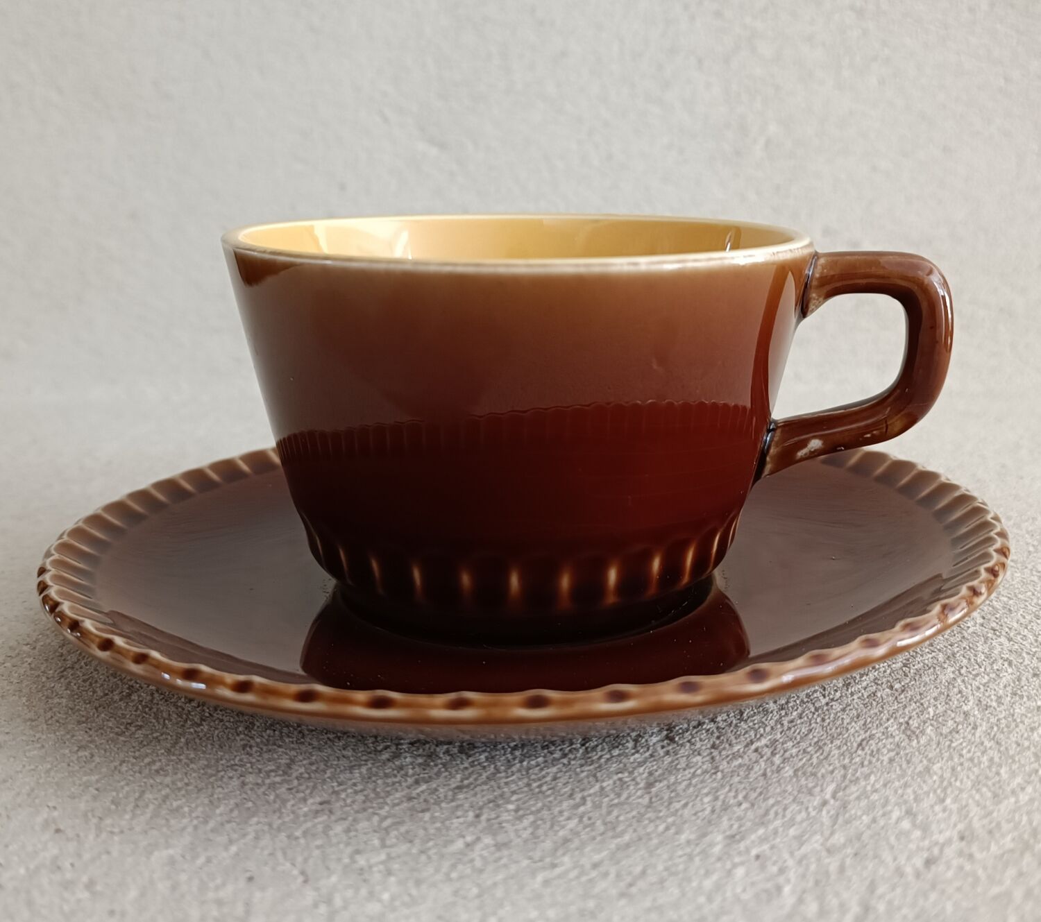 Cup and saucer Digoin Sarreguemines