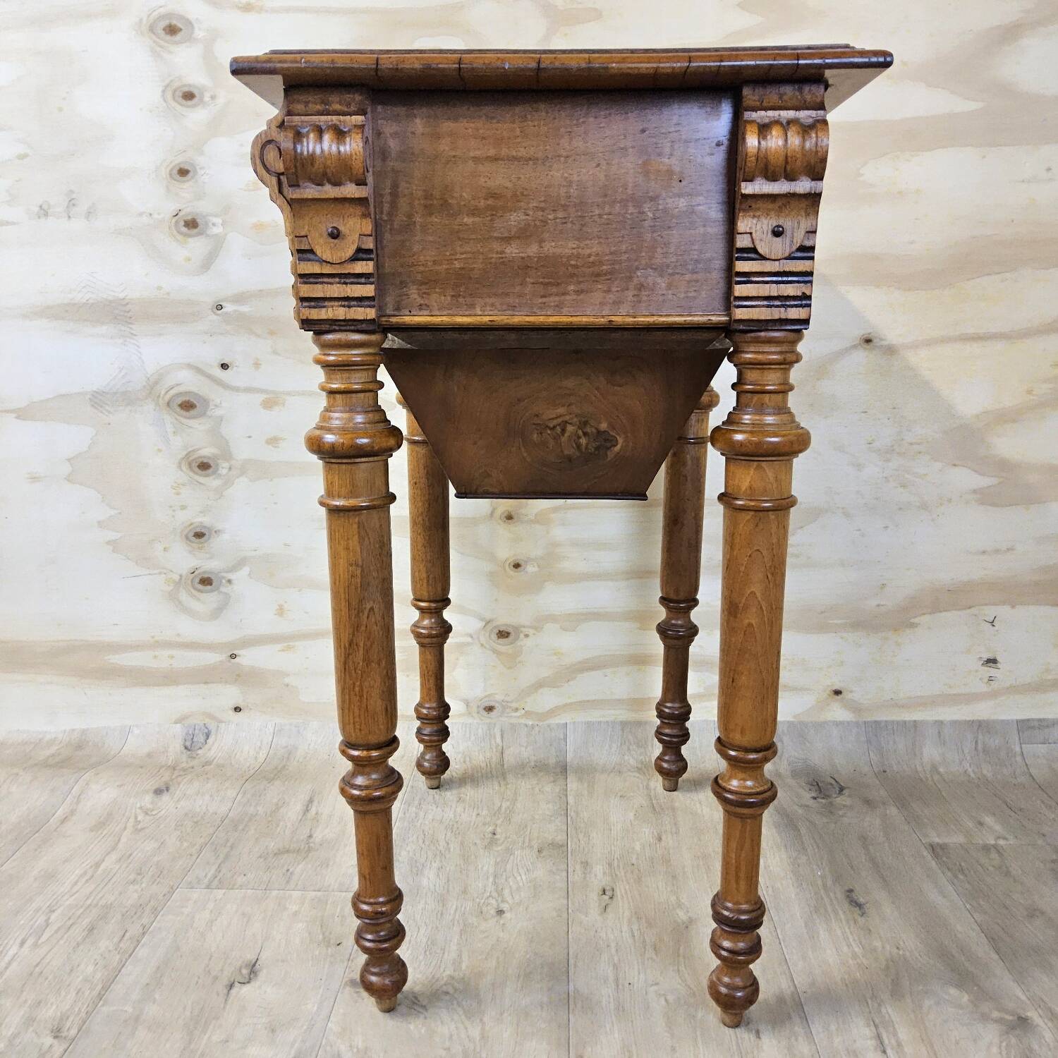 Antique walnut sewing table (19th century) Biedermeier side table