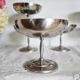 Set of 6 vintage footed ice cream bowls, made of 18/10 stainless steel.