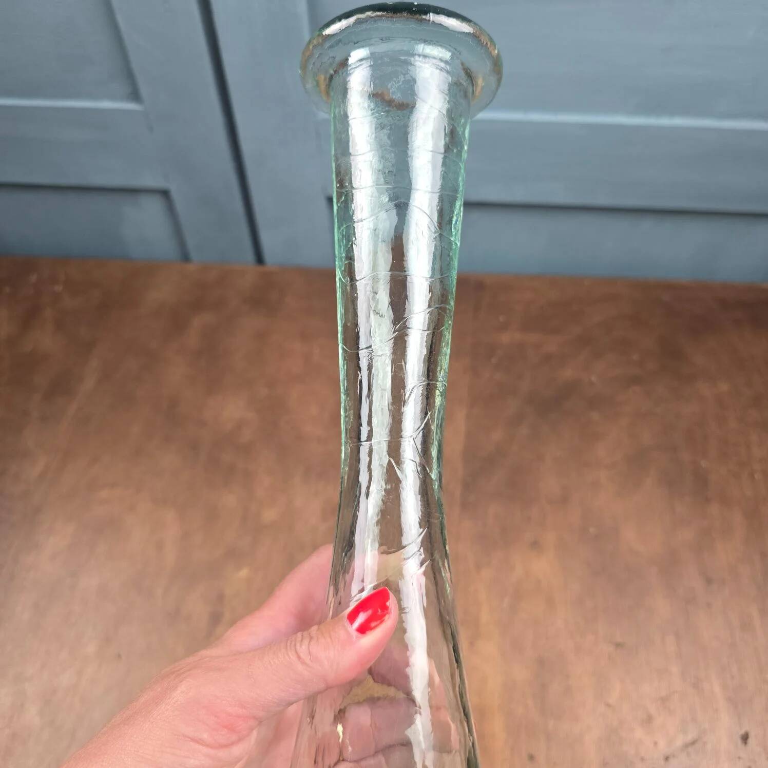 Large vintage ribbed glass soliflore – Transparent vase