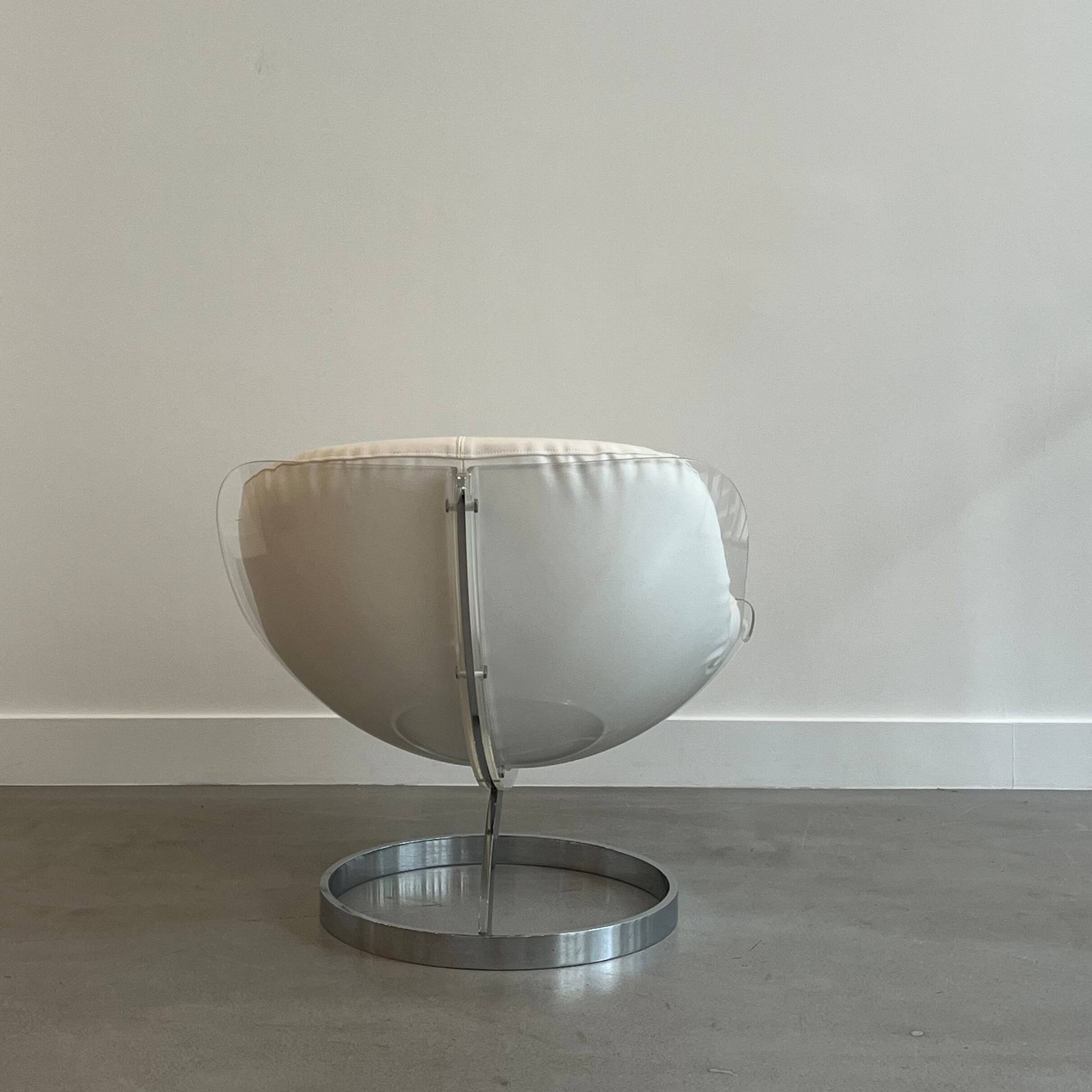 “Sphere” fireside chair Boris Tabacoff