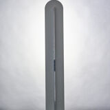 Space age rotating column with 5 lights