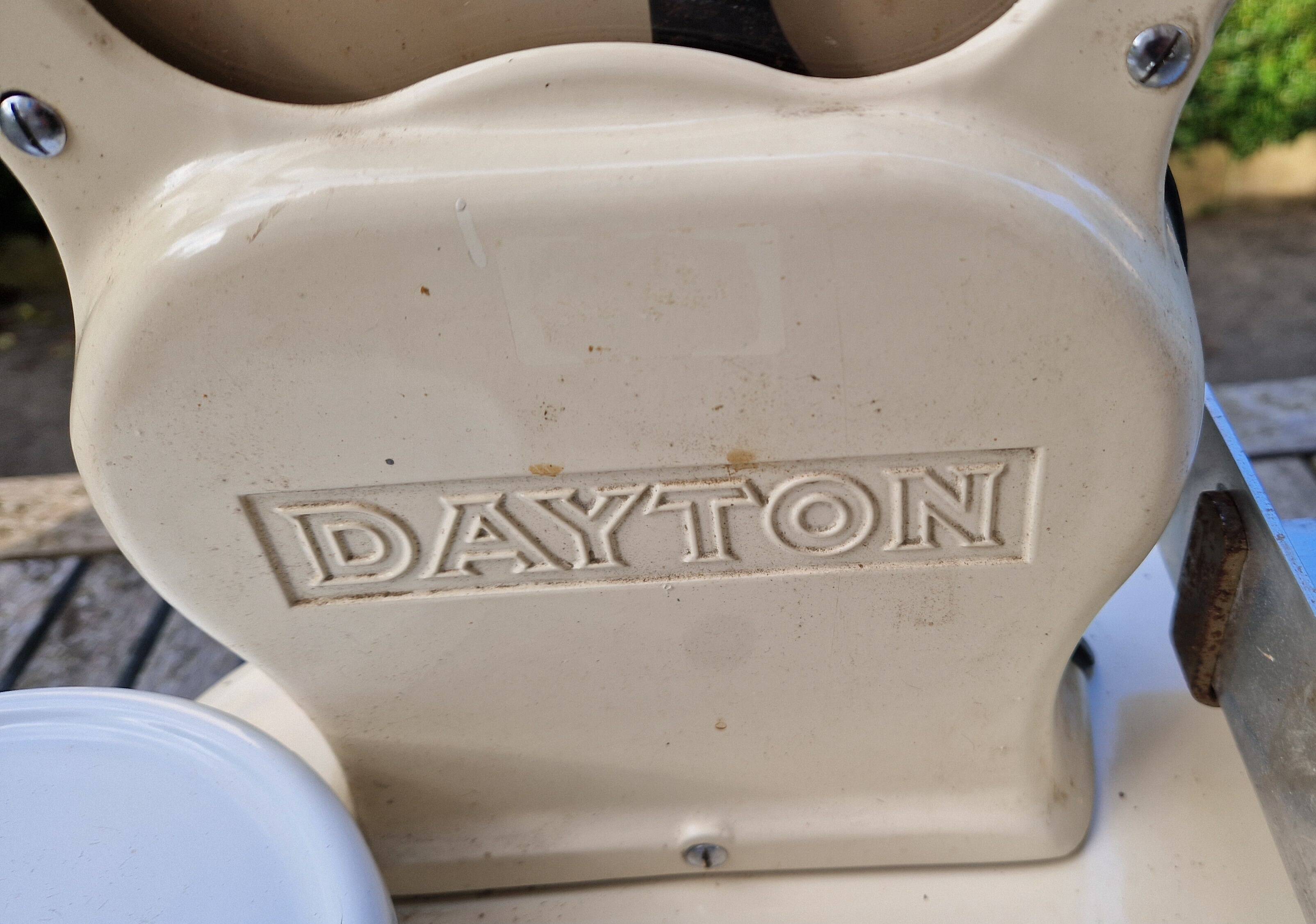 Antique Testut Dayton white bakelite grocery scale, 1960s