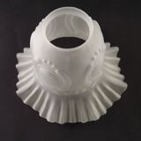 Abat-jour décoratif français vintage blanc opaque avec bordure à volants