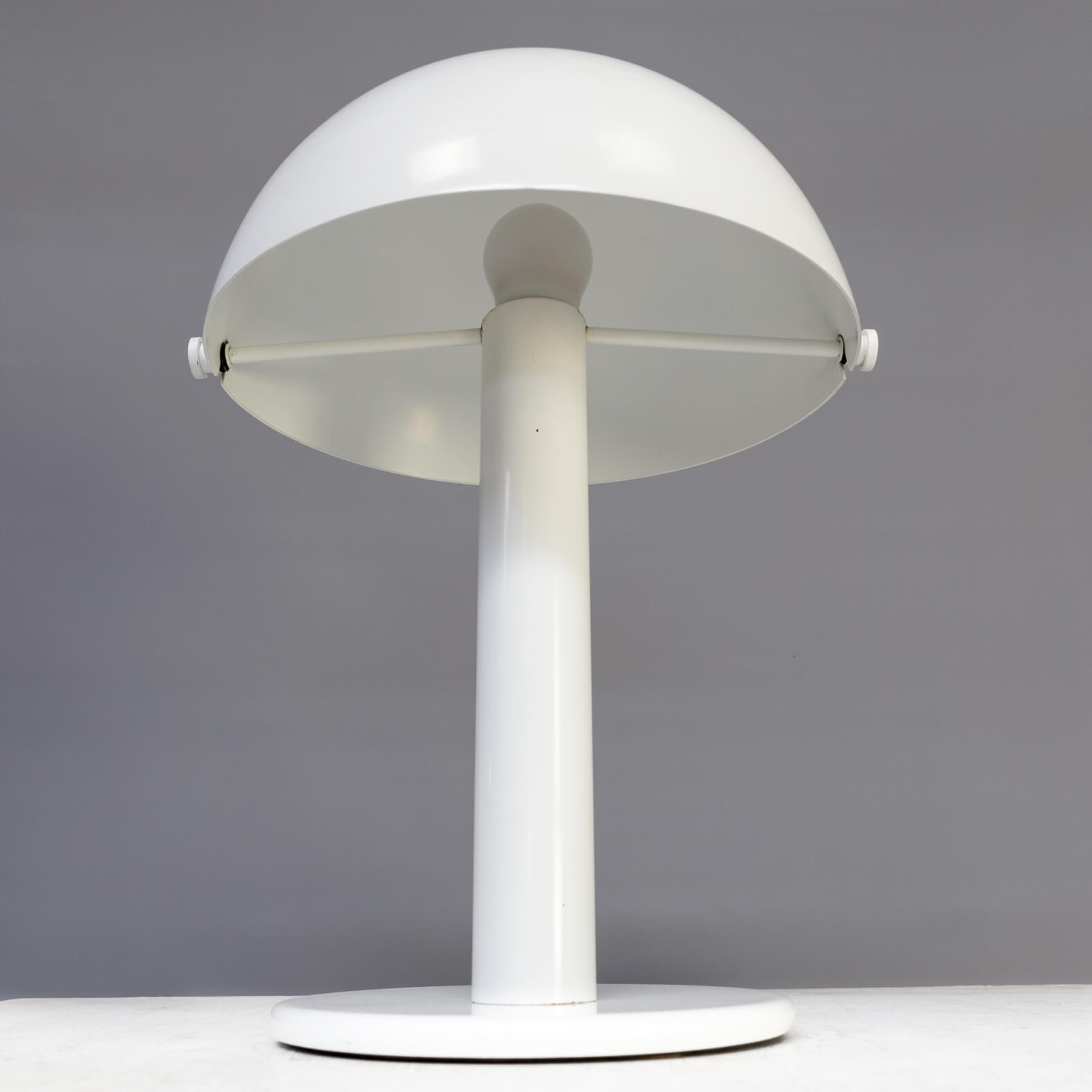Lampe de table champignon en métal blanc des années 90