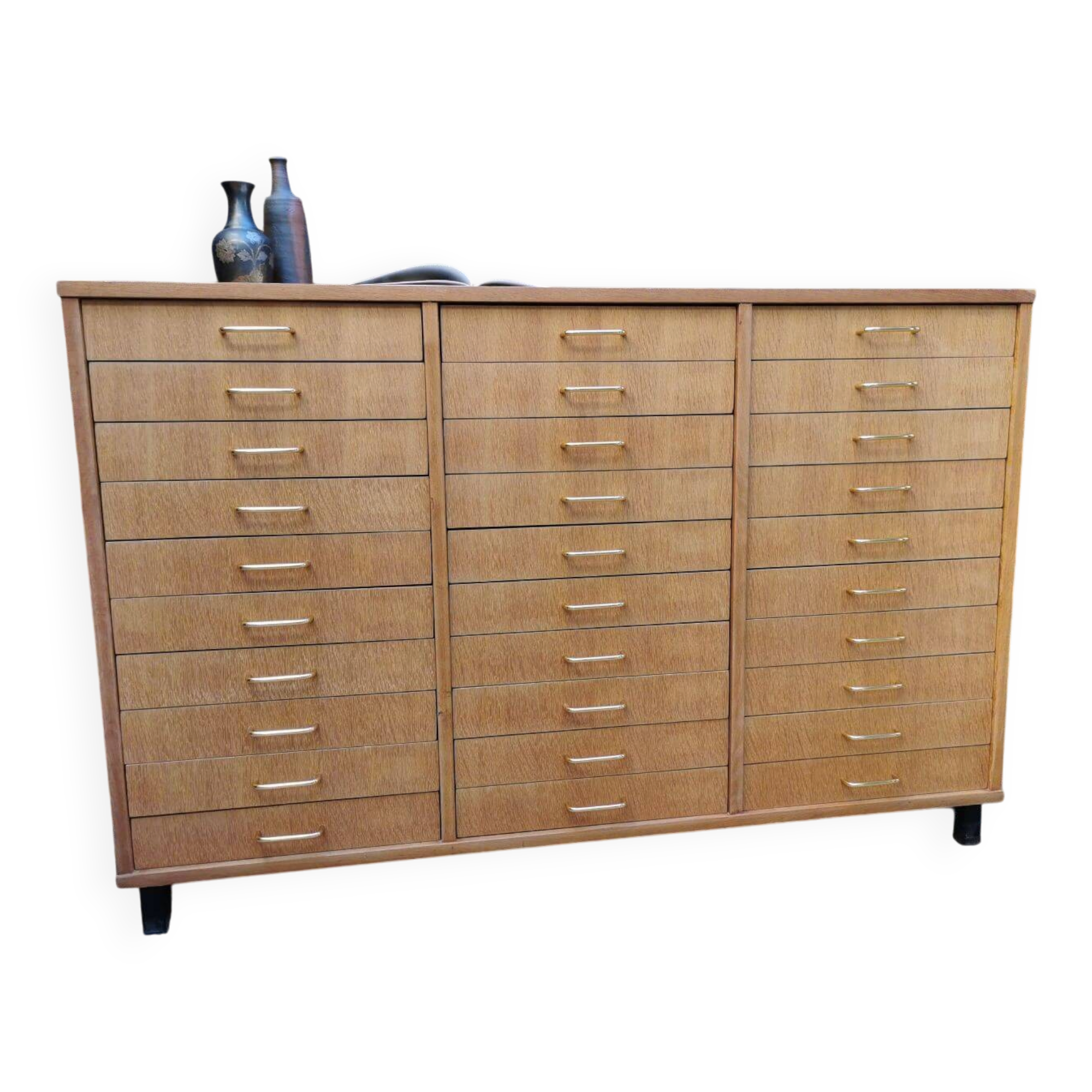 Beech workshop furniture with 30 drawers.