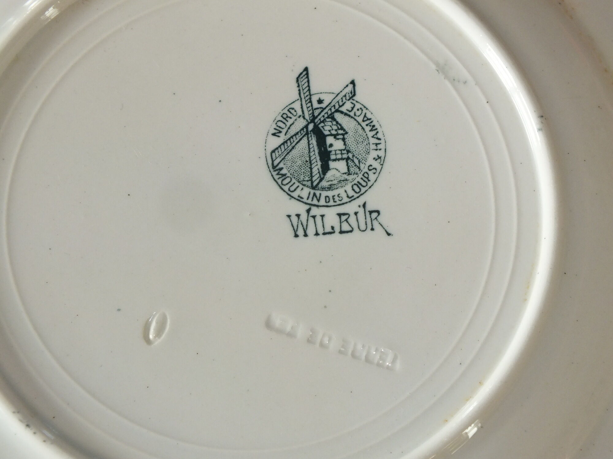 6 Flat plates in Iron Earth Moulin des Loups model Wilbur Lot 4