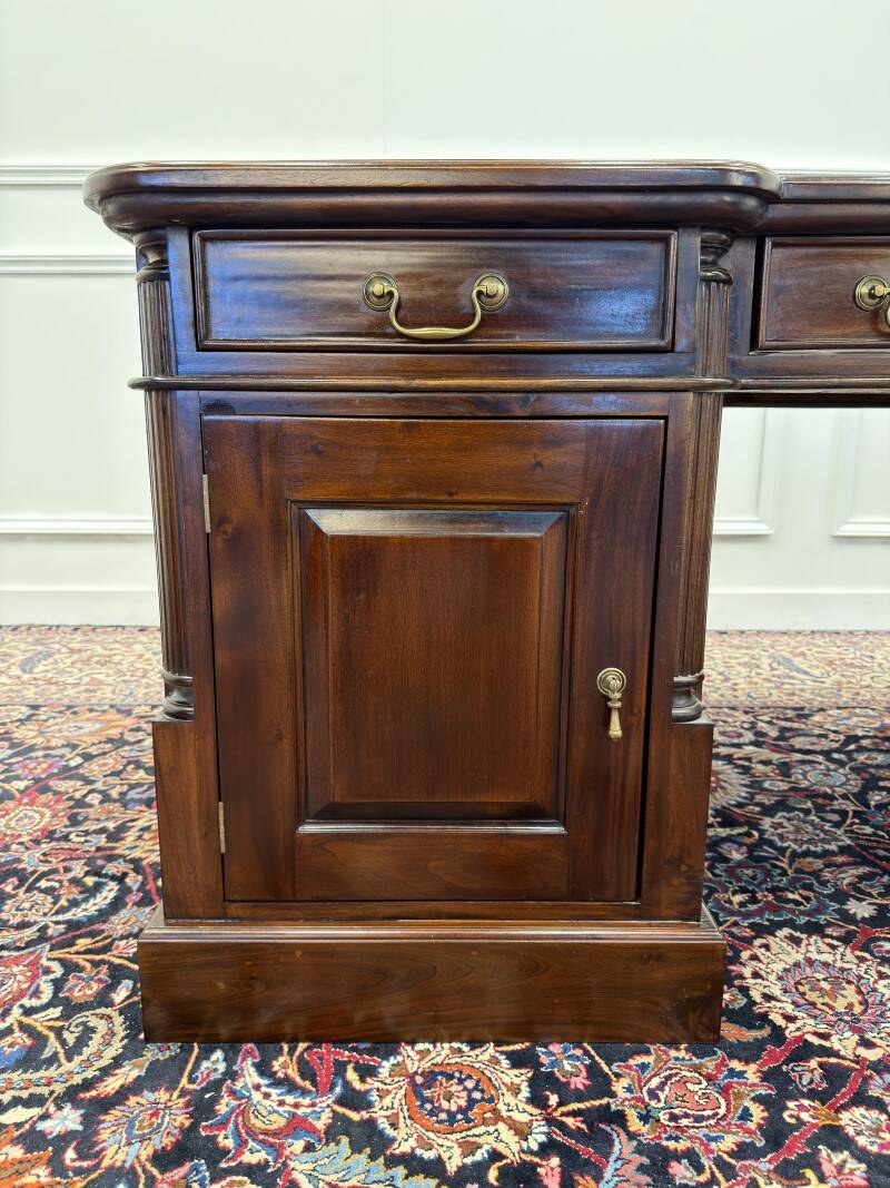 Classic English Desk Partnerdesk