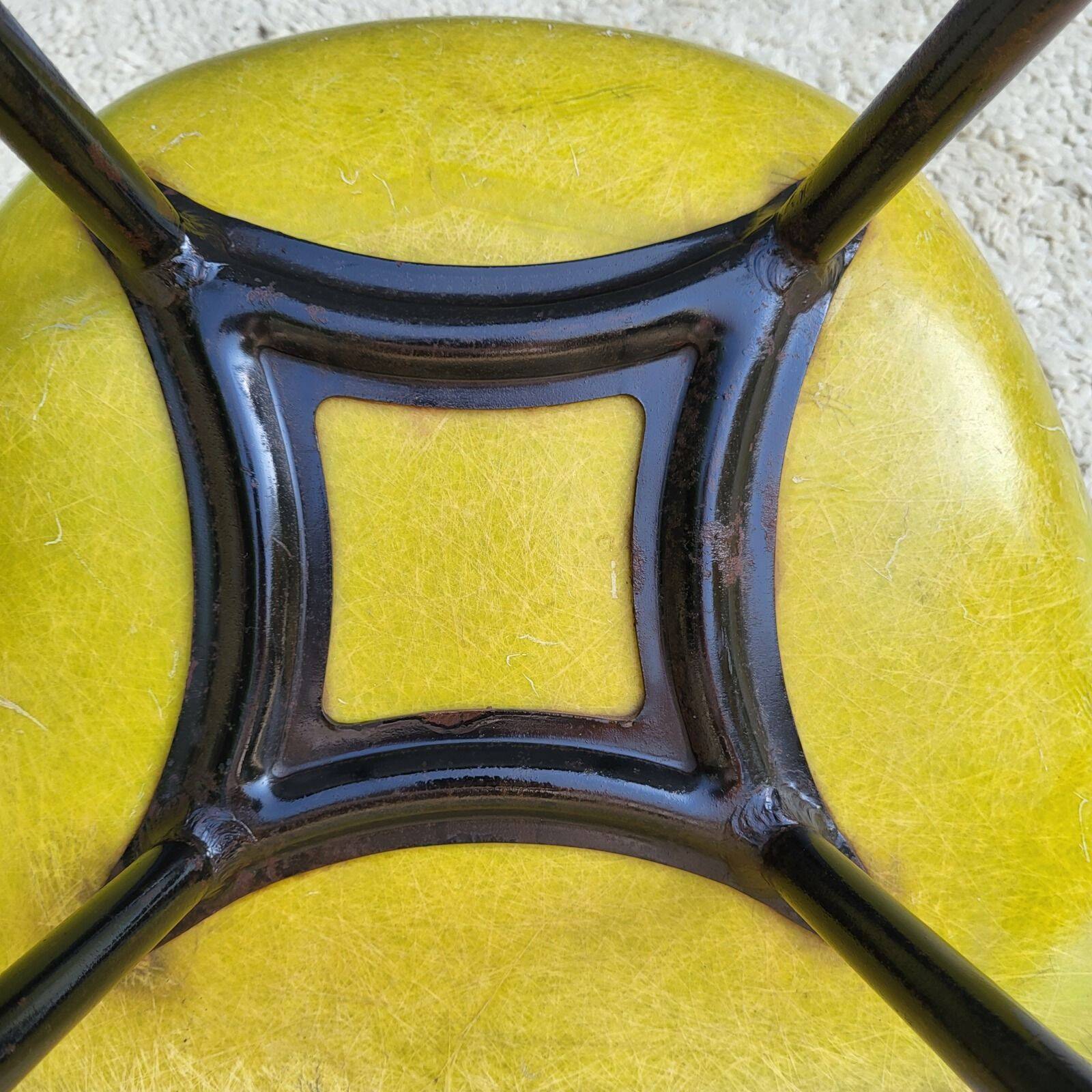 4 chaises Coccinelle René-Jean Caillette pour Steiner 1950