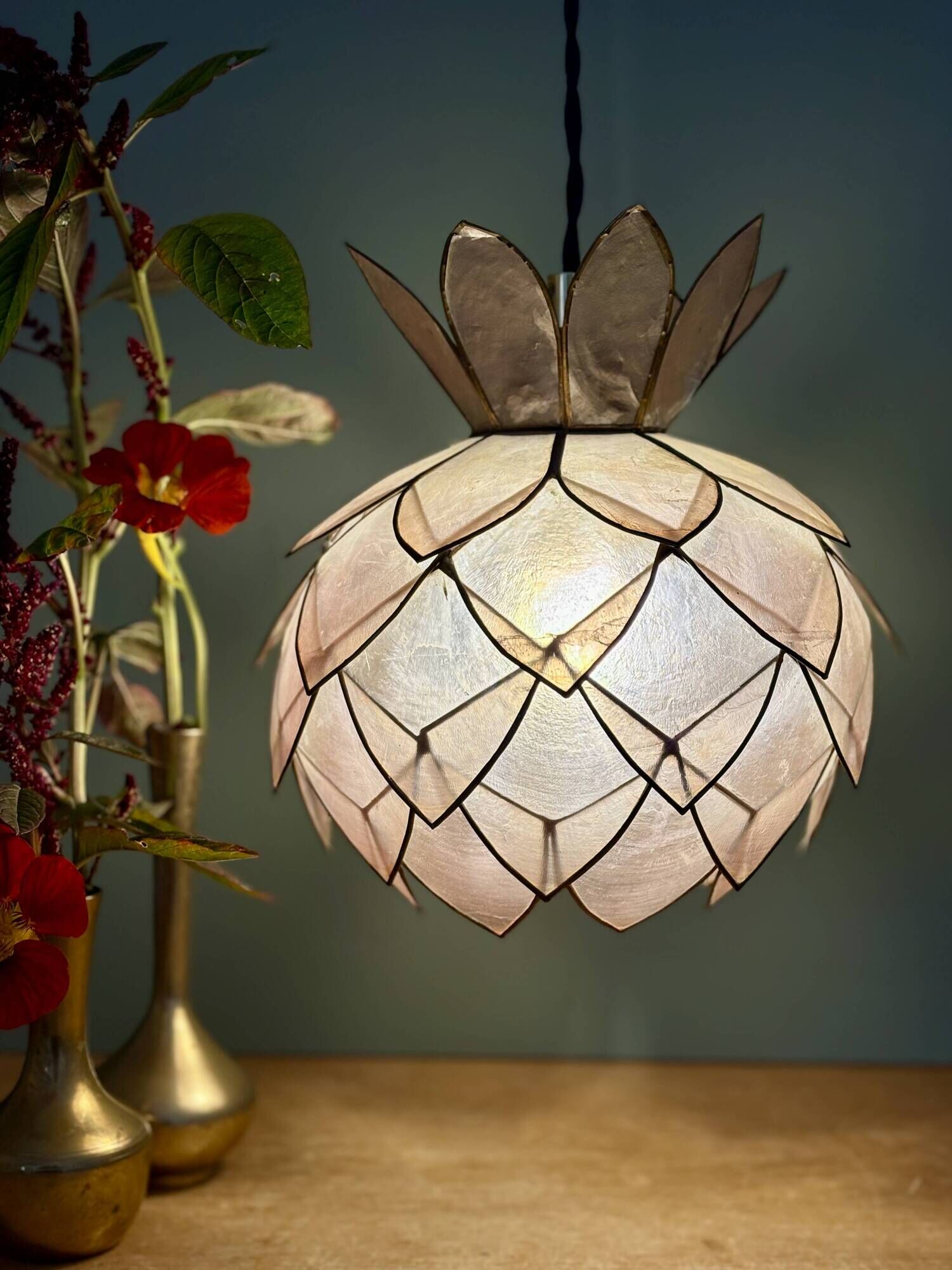 Vintage pink mother-of-pearl pendant light