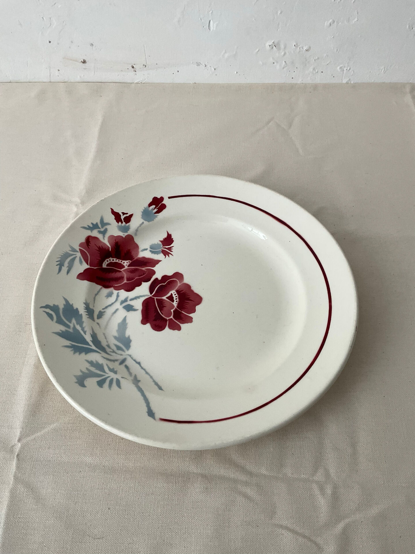 Large presentation plate Badonviller France model Elorn
