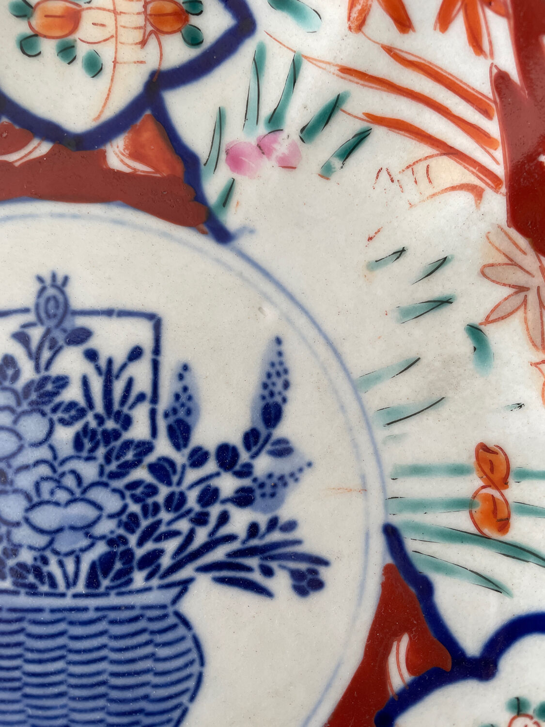 Porcelain plate Imari nineteenth century