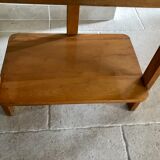 Tripod bedside table