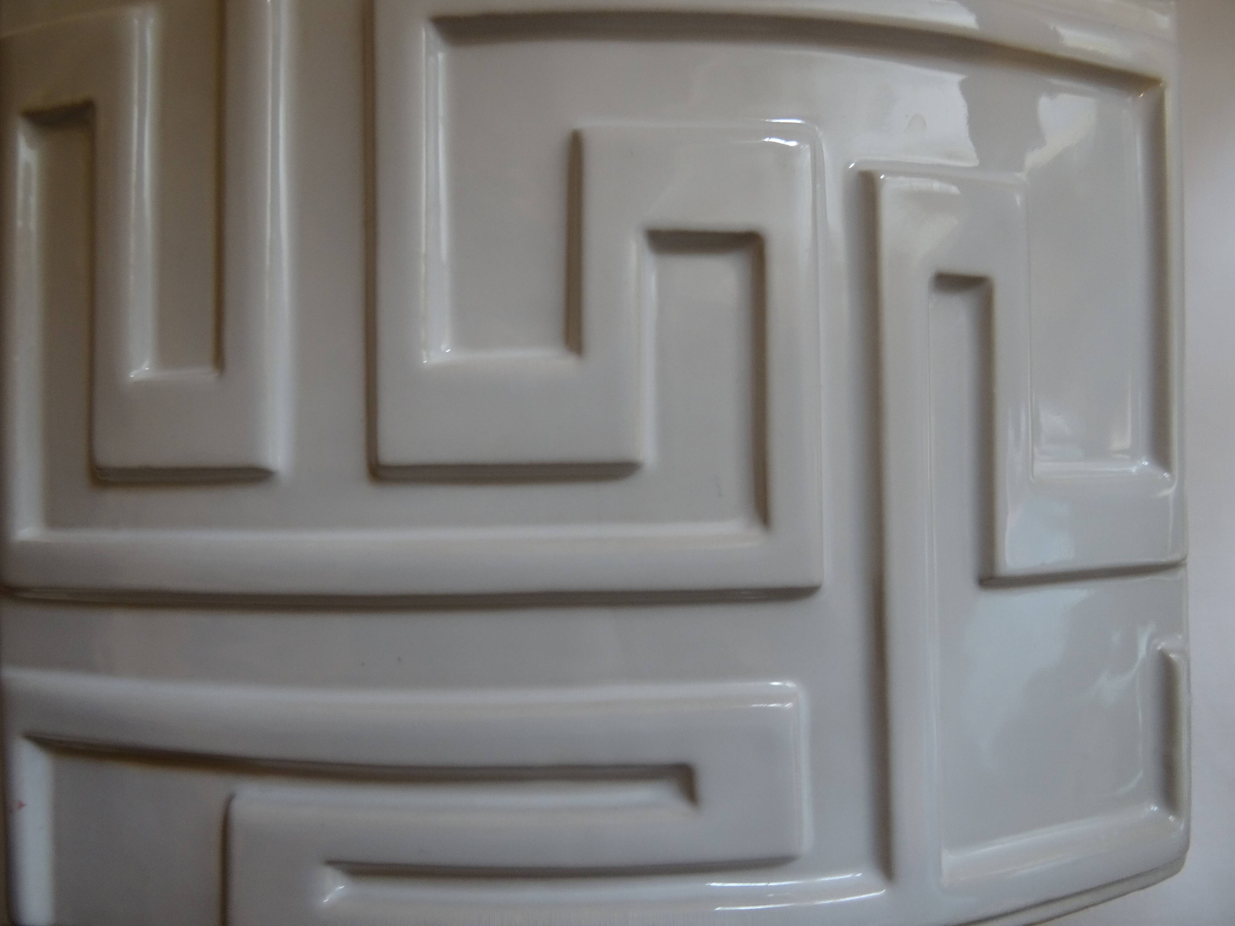 Vase white neo classic