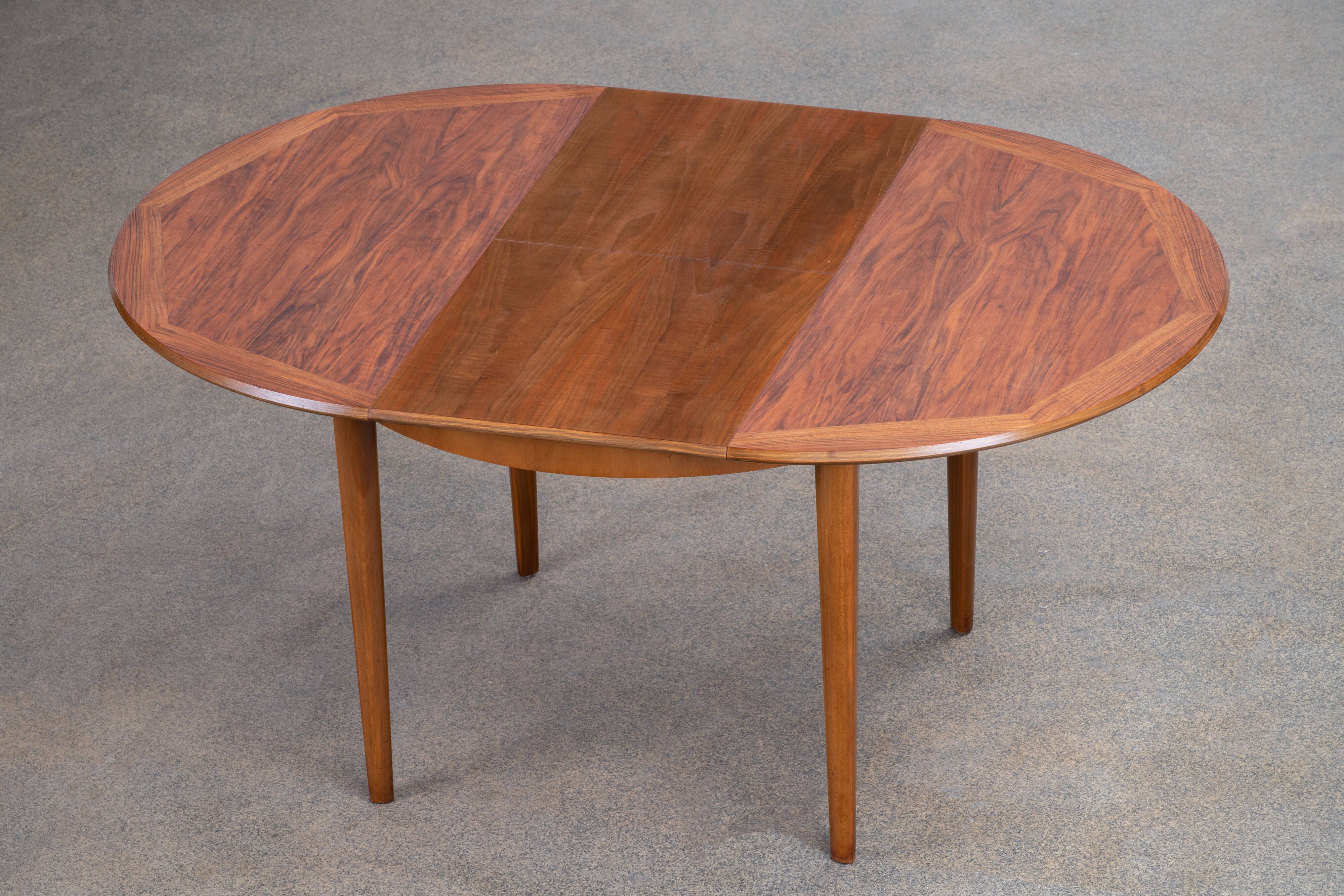 Scandinavian table 110 cm