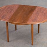 Scandinavian table 110 cm