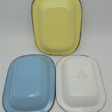 Trio of enamelled plate dishes