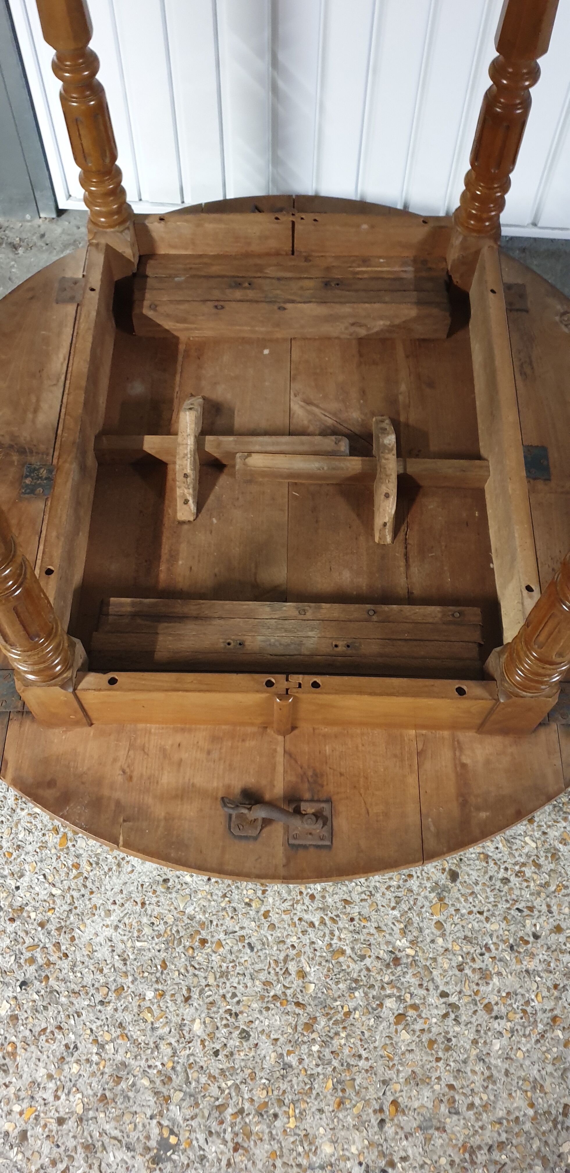 Table louis Philippe  merisier massif