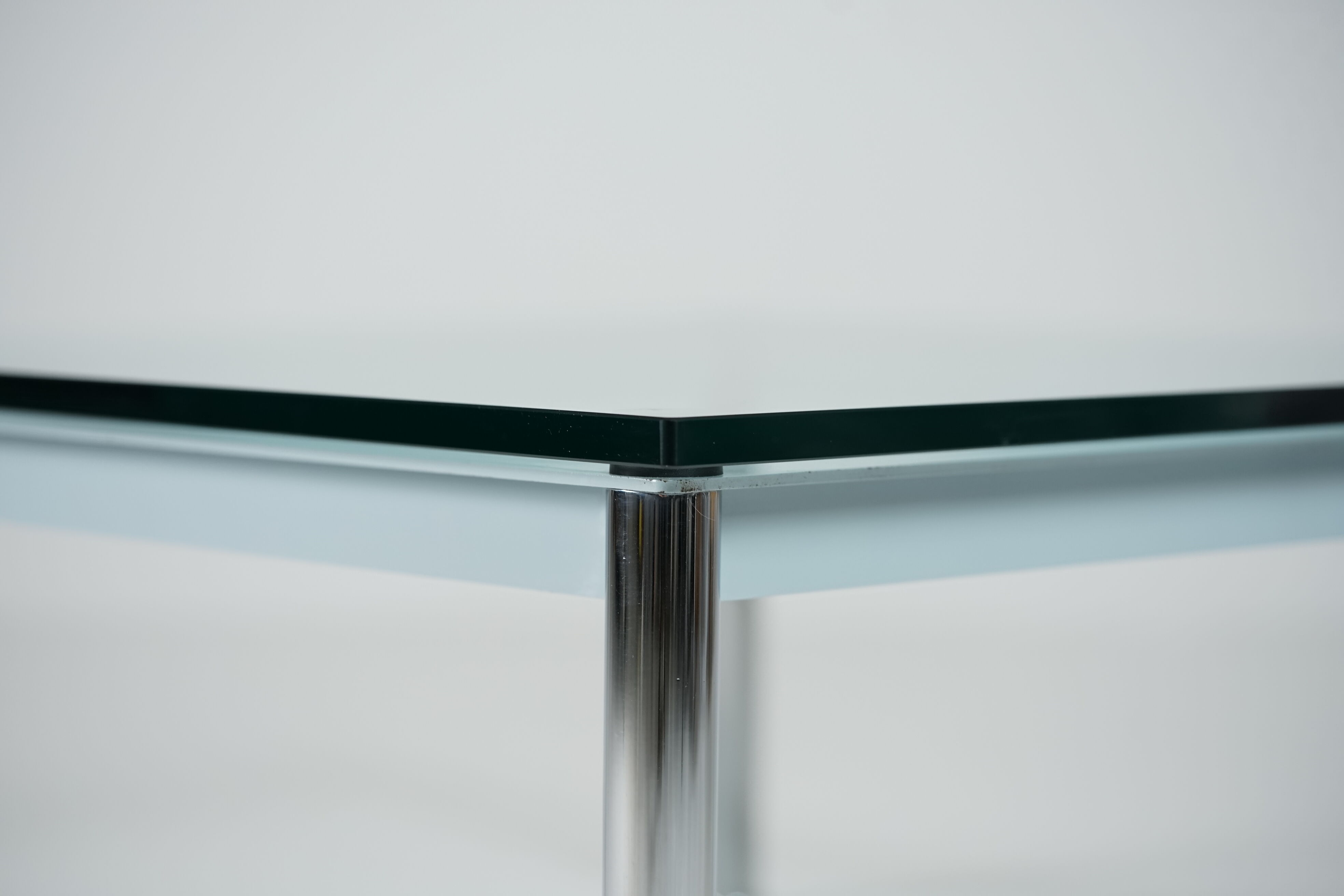 Side Table LC 10 by Le Corbusier, Charlotte Perriand and Pierre Jeannere