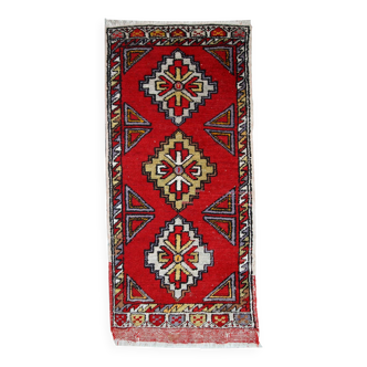 Tapis vintage fait main Yastik turc 48cm x 107cm (années 1950)
