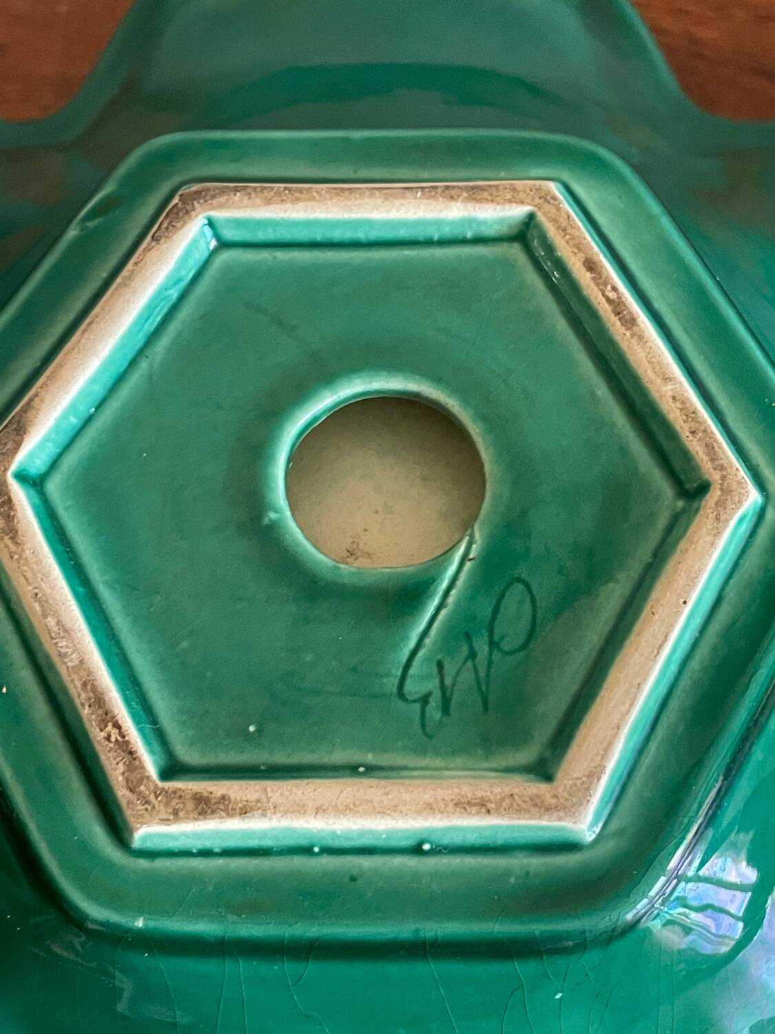 Large bowl signed Cab ceramic Bordeaux