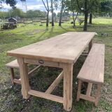 Farm table