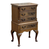 Small English mahogany chest of drawers from the 50s