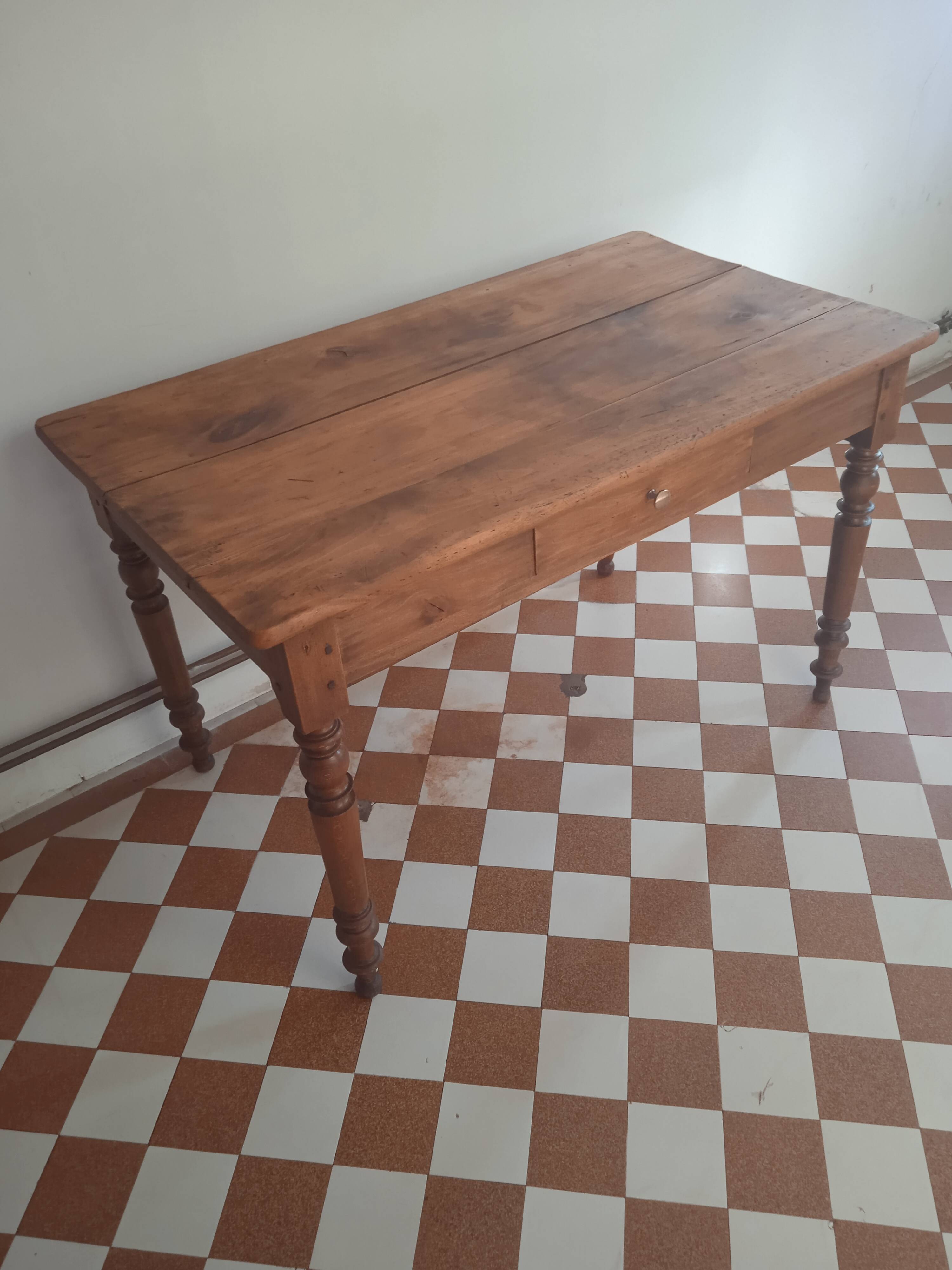 Farmhouse table