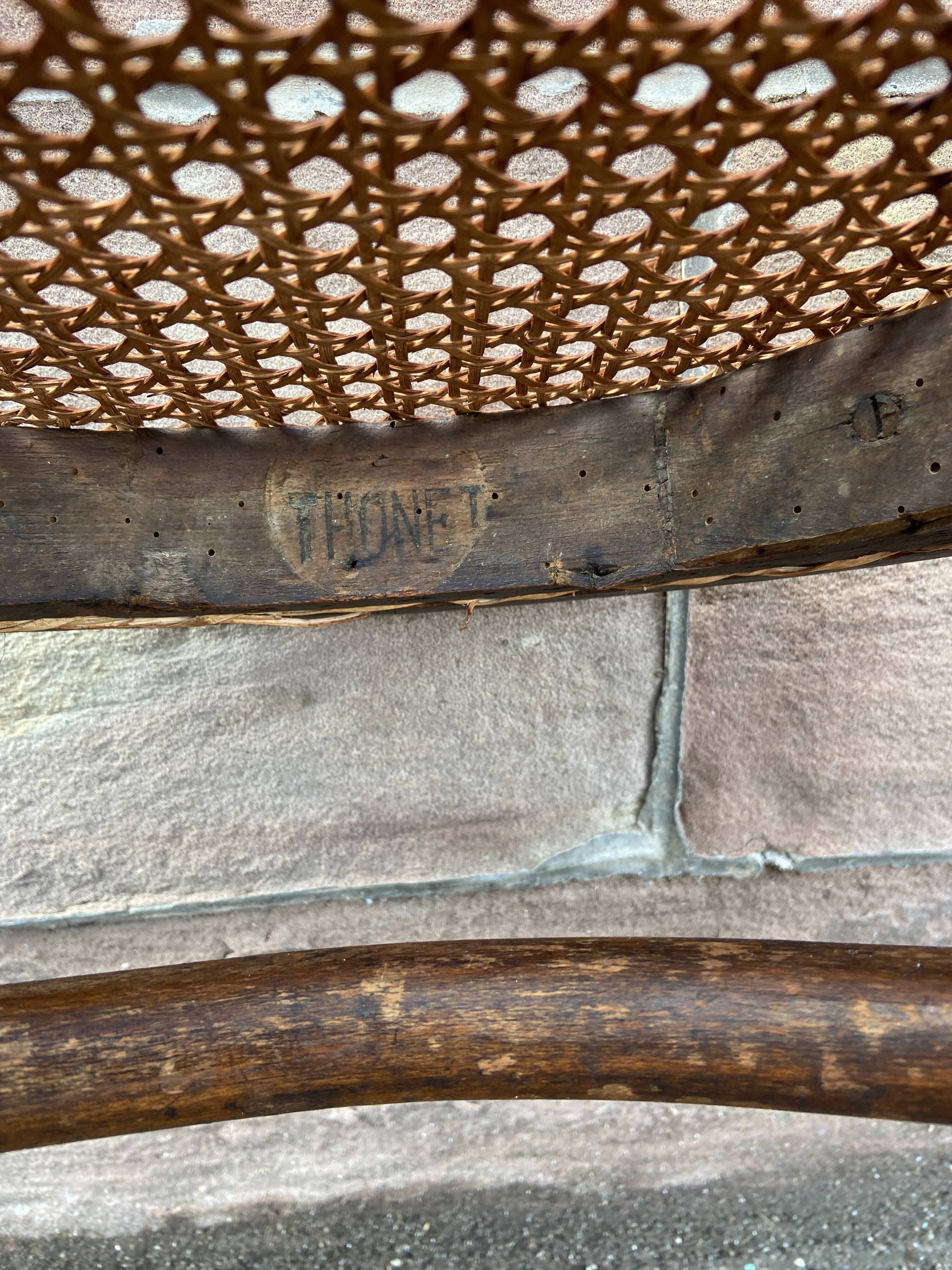 Lot of 4 chairs mismatched bistro curved wood