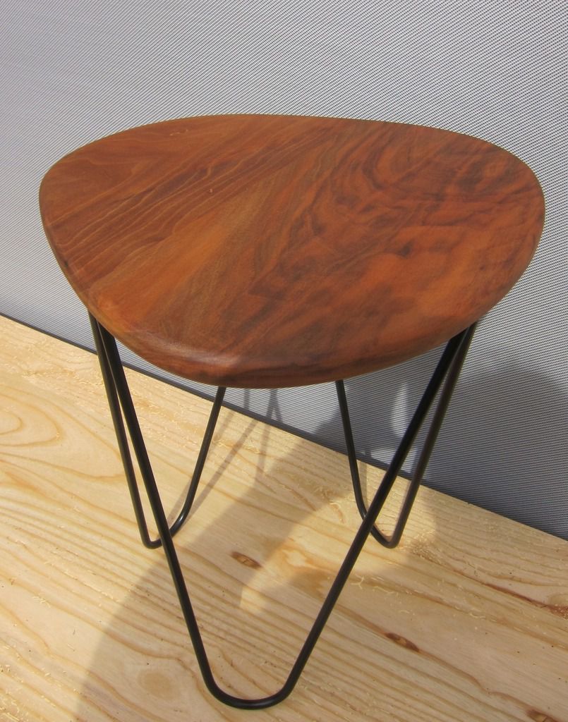 Tripod coffee table base pin