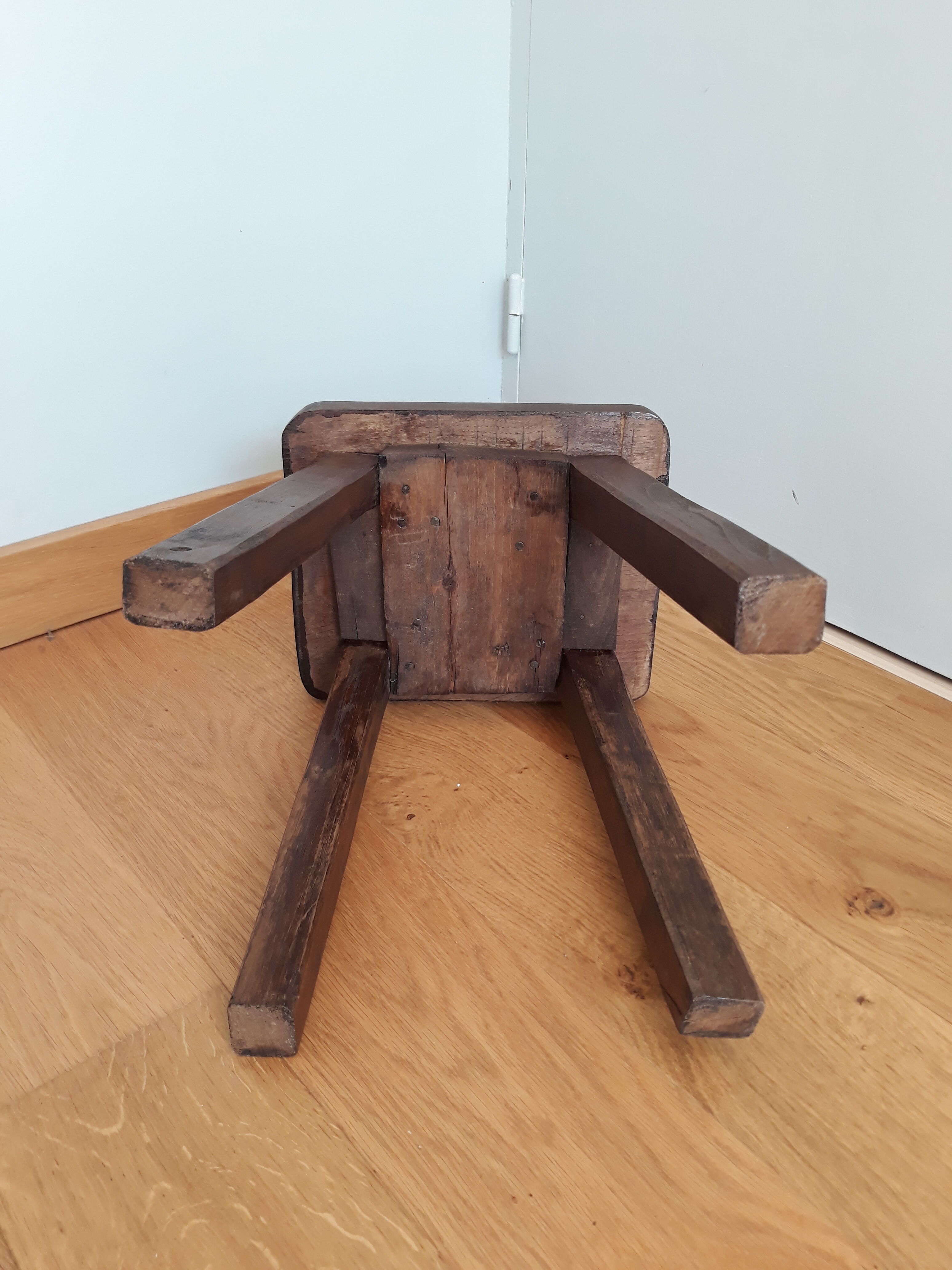 Rectangular solid wood farmhouse stool